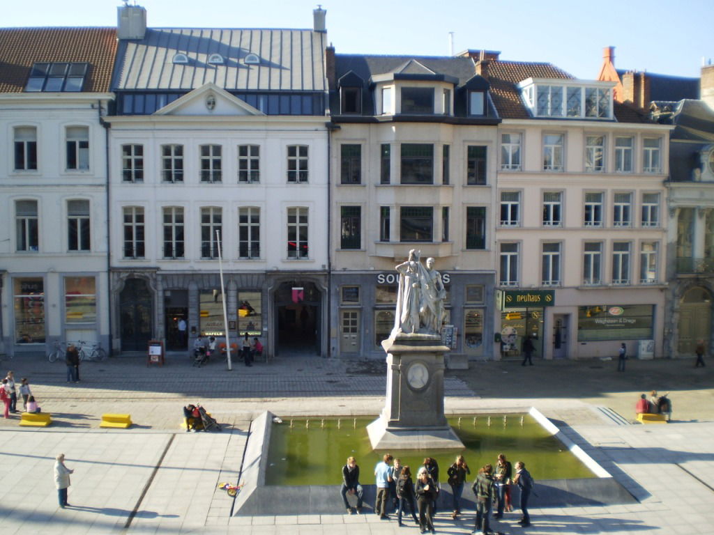 Monumento a Jan Frans Willems, por Lala