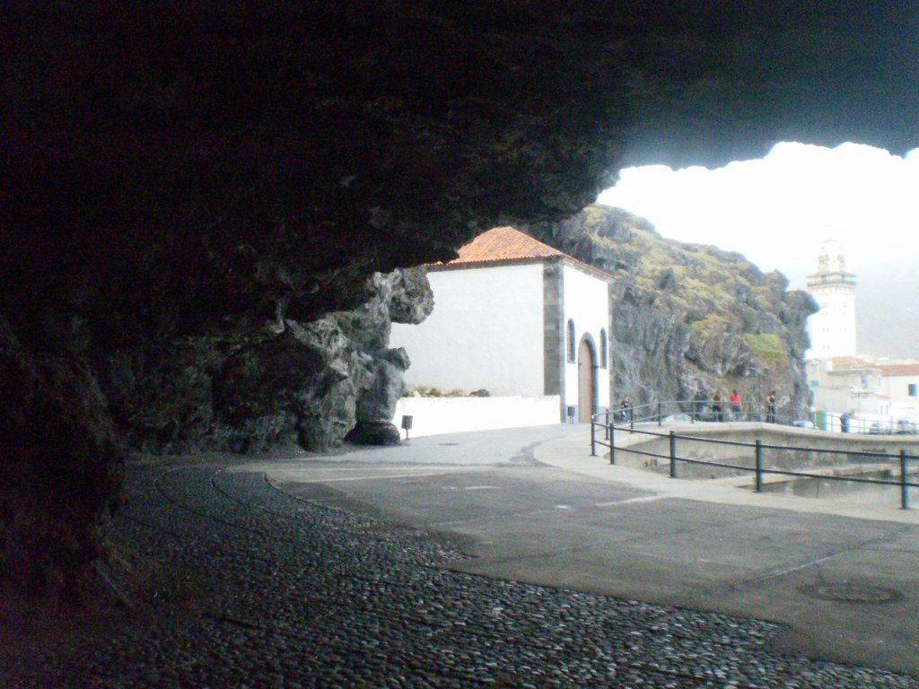 Cueva de Achbinicó y Ermita de San Blas, por Lala