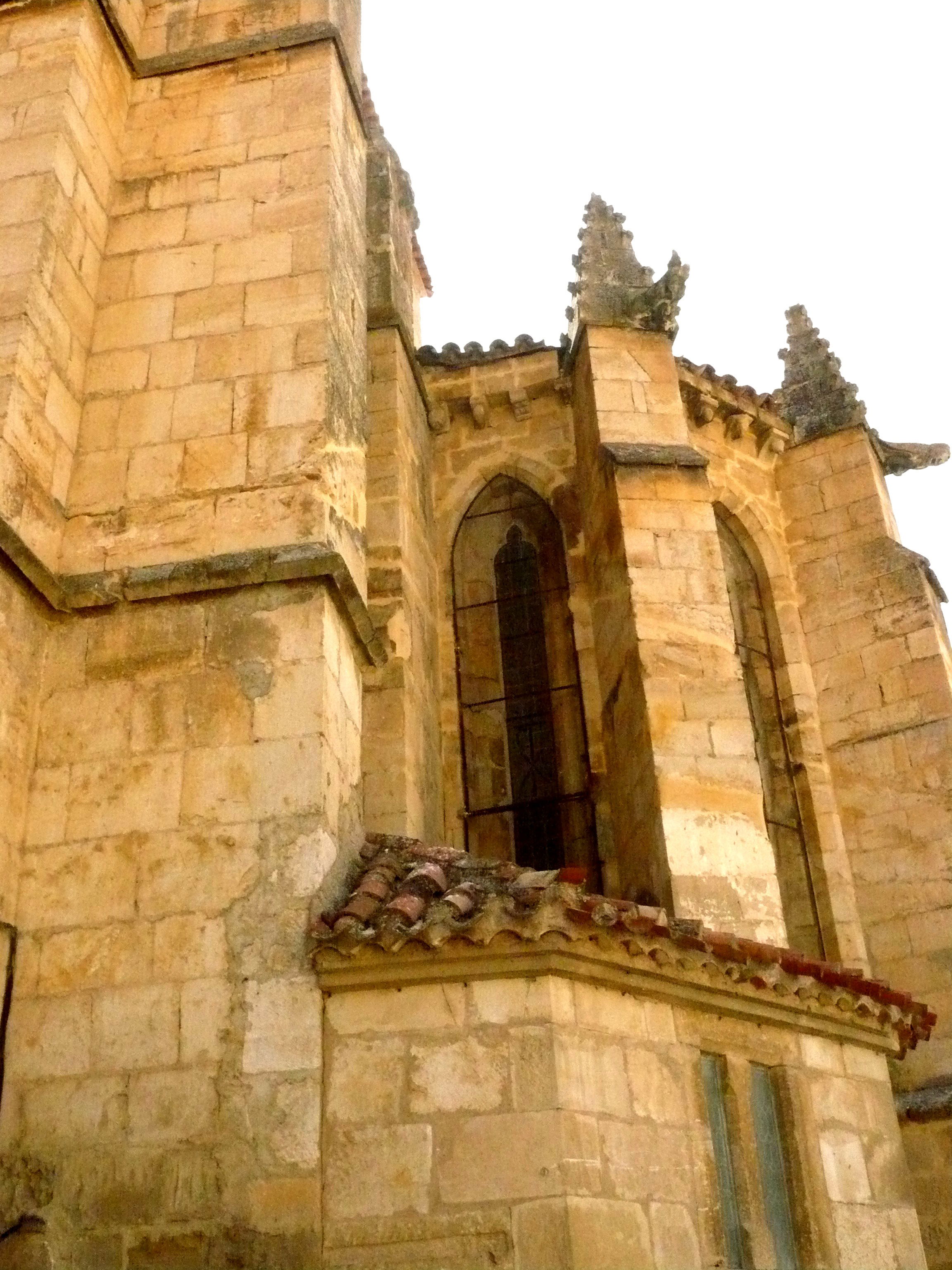 Iglesia de San Pedro, por lamaga