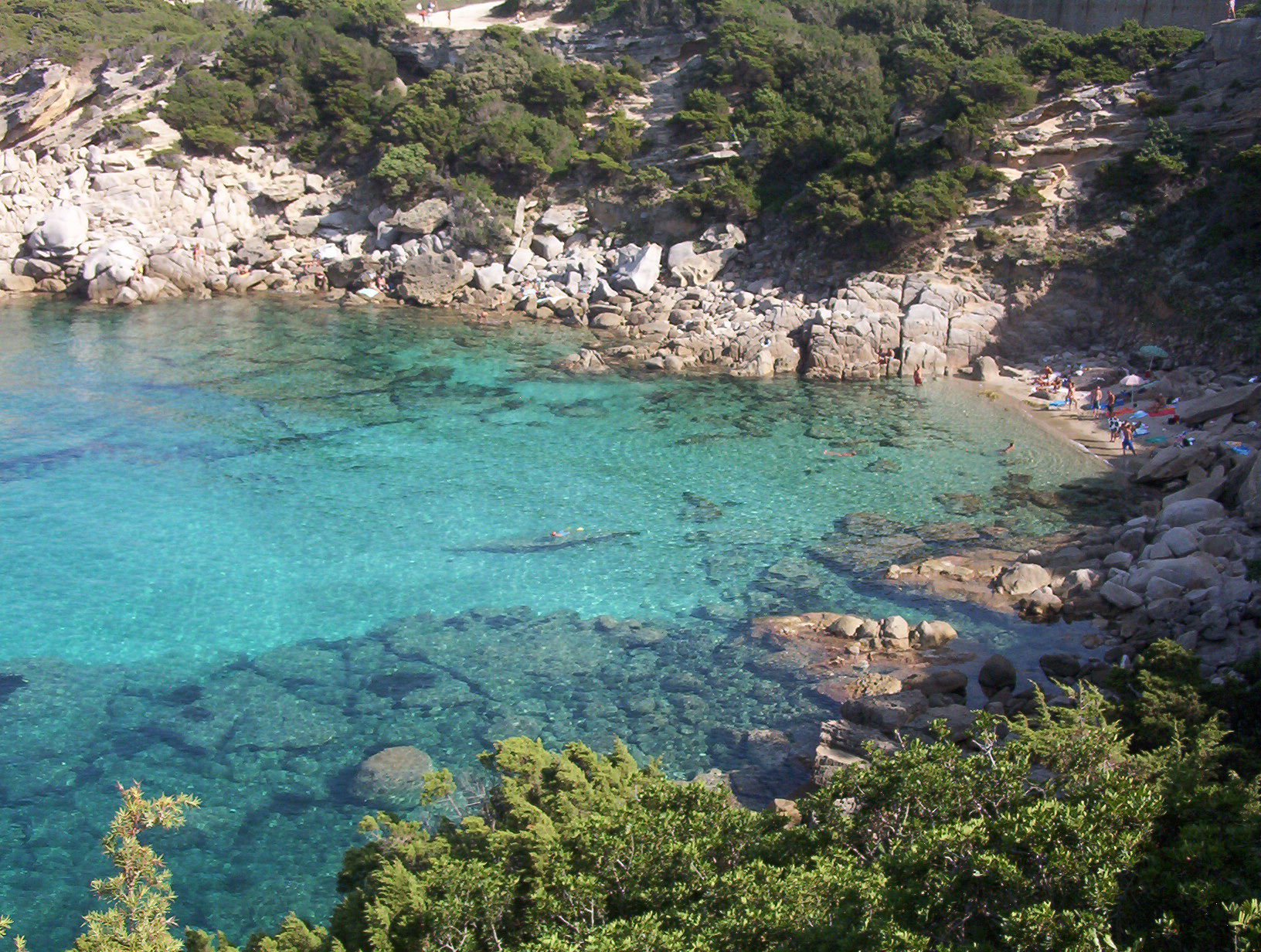 Cala Spinosa, por Lonifasiko