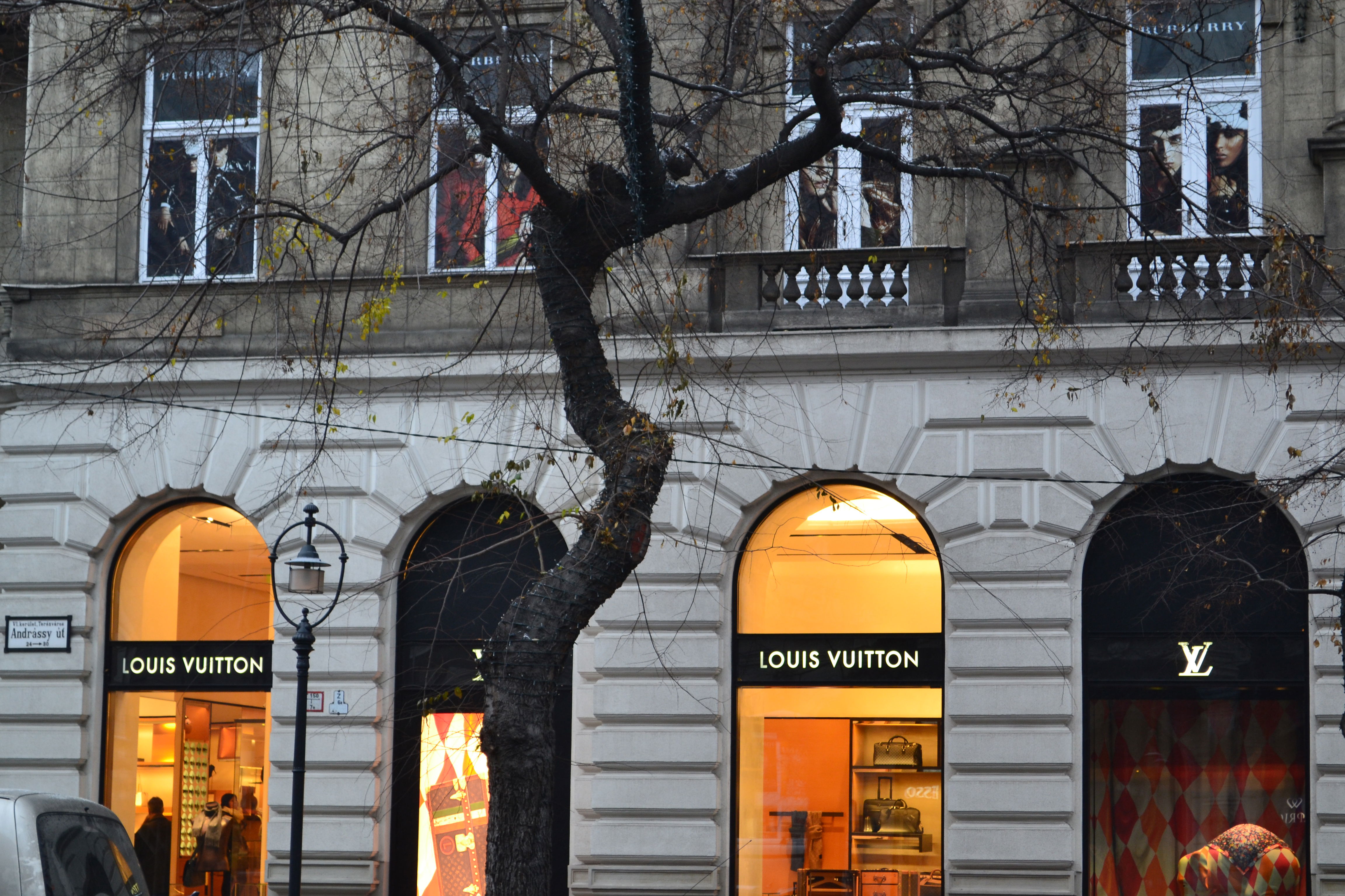 Calles de Budapest que revelan la esencia de la capital húngara