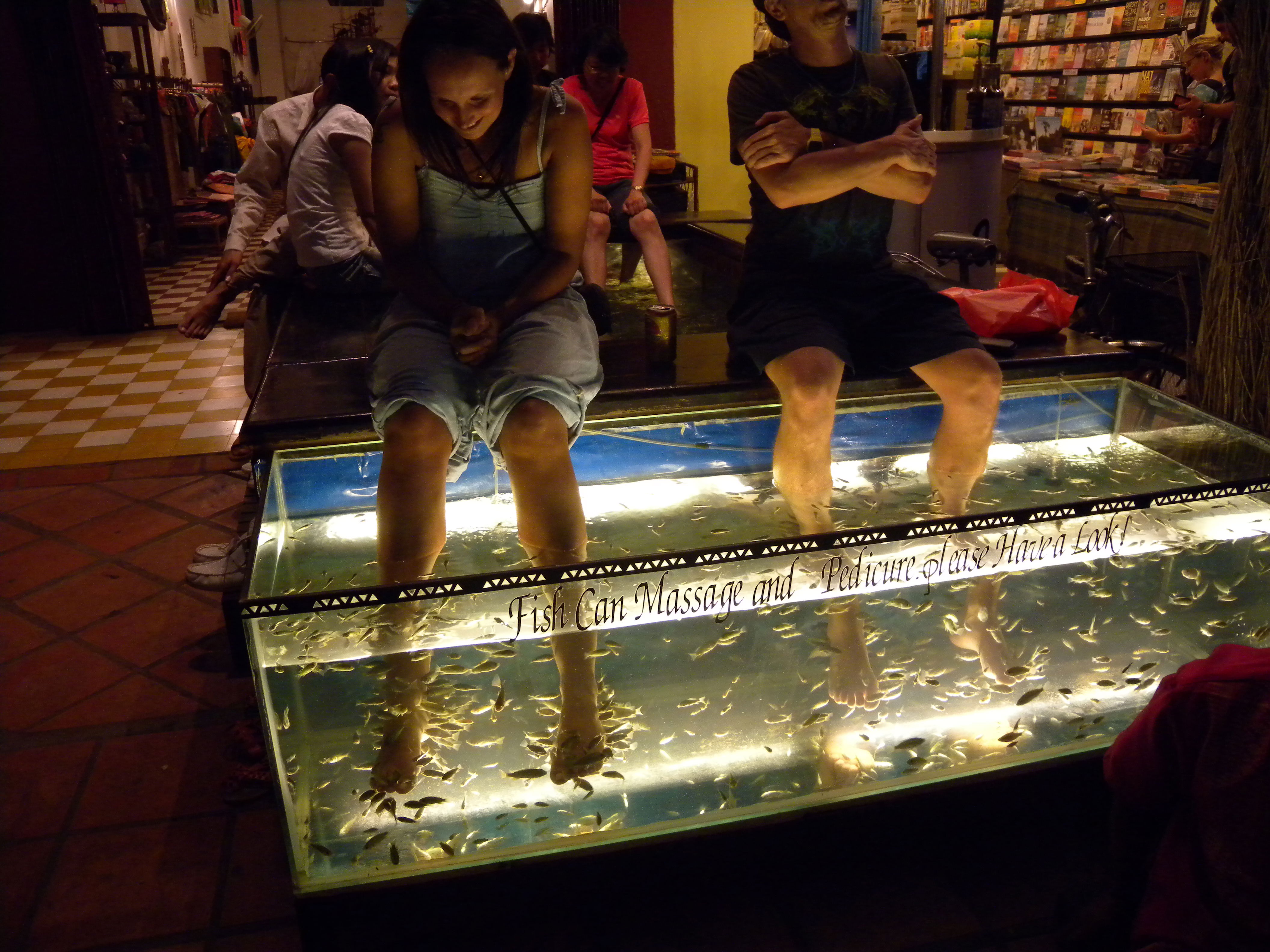 Fish Can Massage and Pedicure, por giuseppe civica