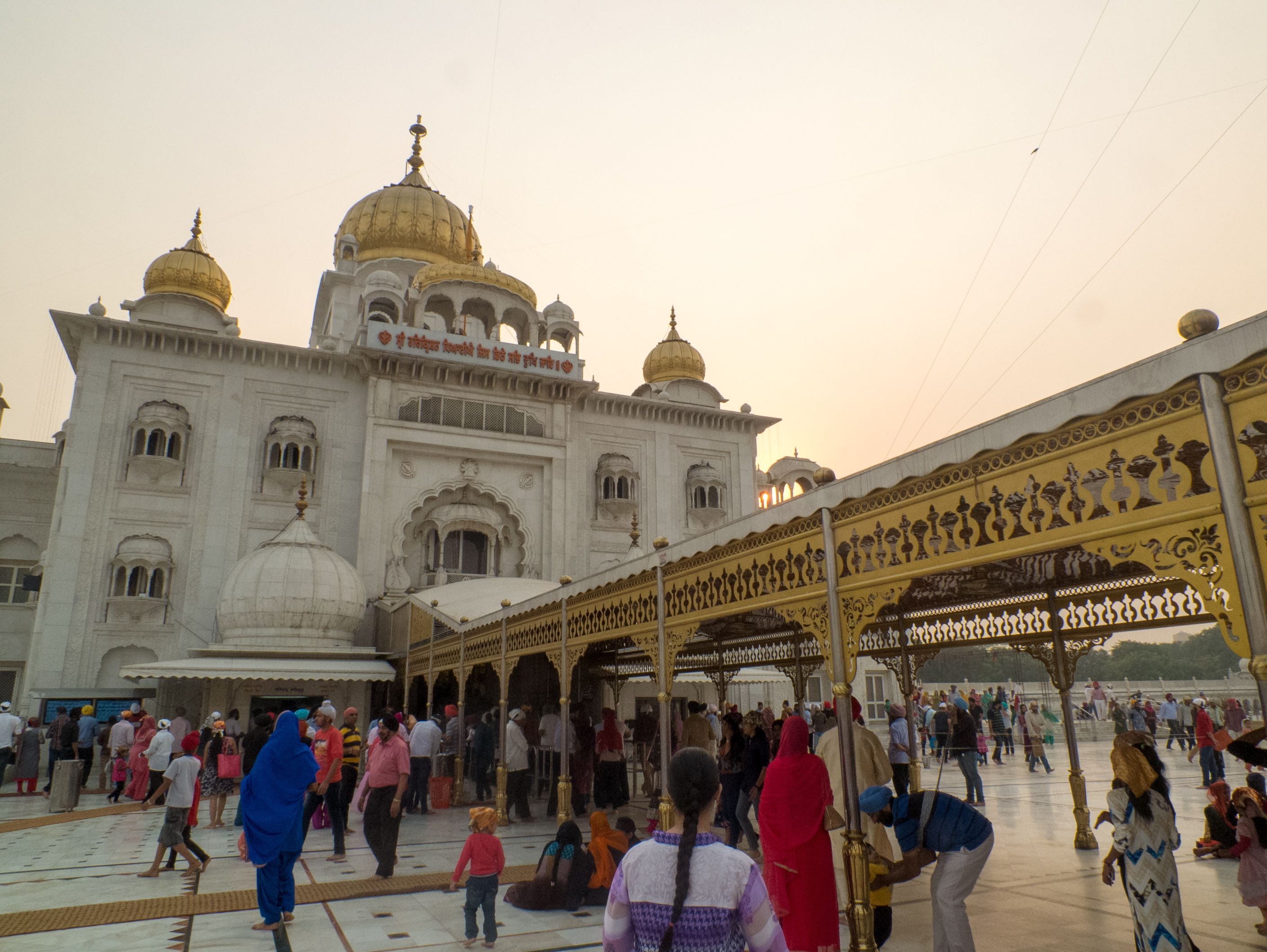 Gurdwara Bangla Sahib, por Chris Pearrow