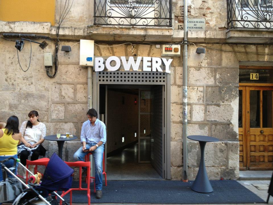 Bowery bar, por Bowery Bar