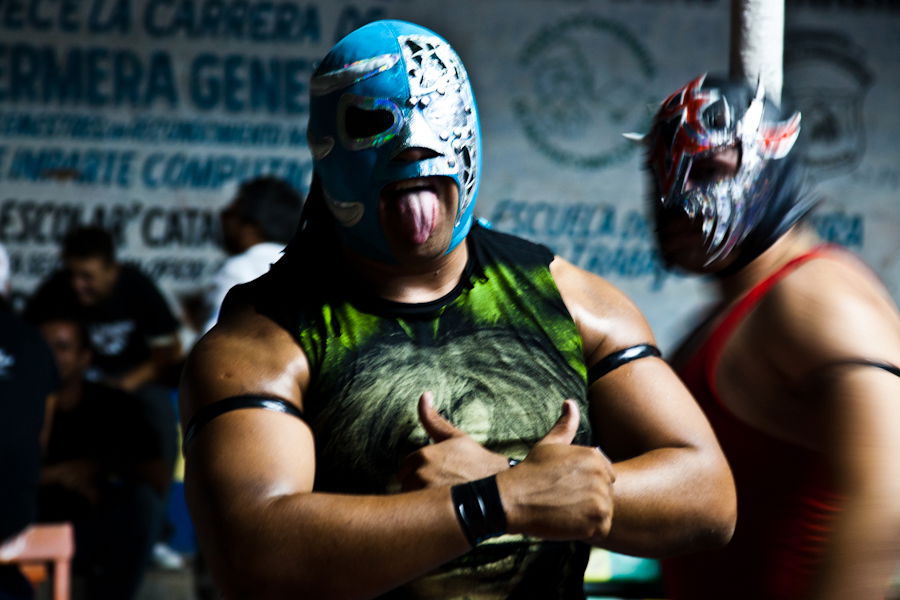 Espectáculo de lucha libre, por Zai Aragon