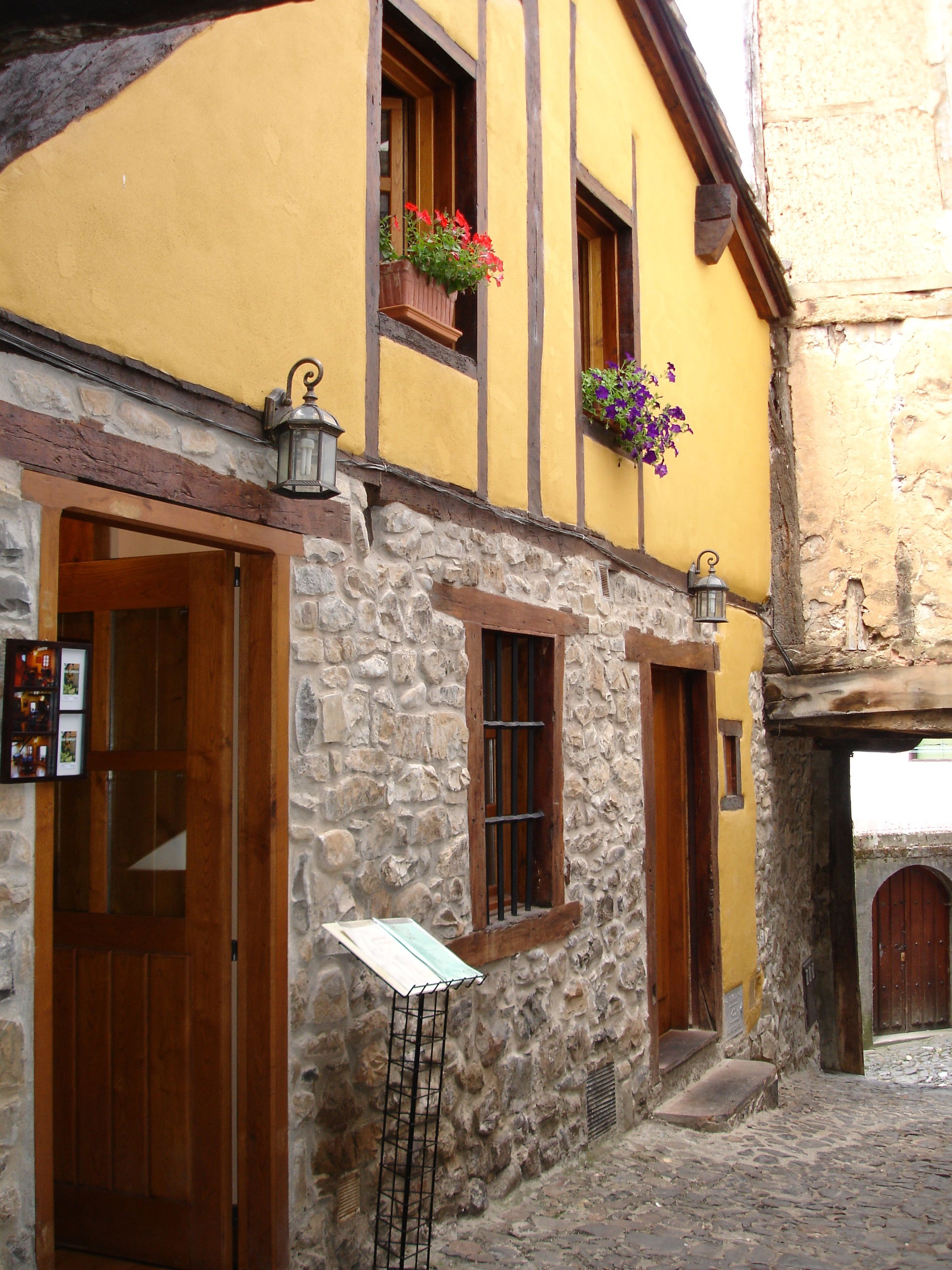 Restaurante Los Gallegos, por Mou