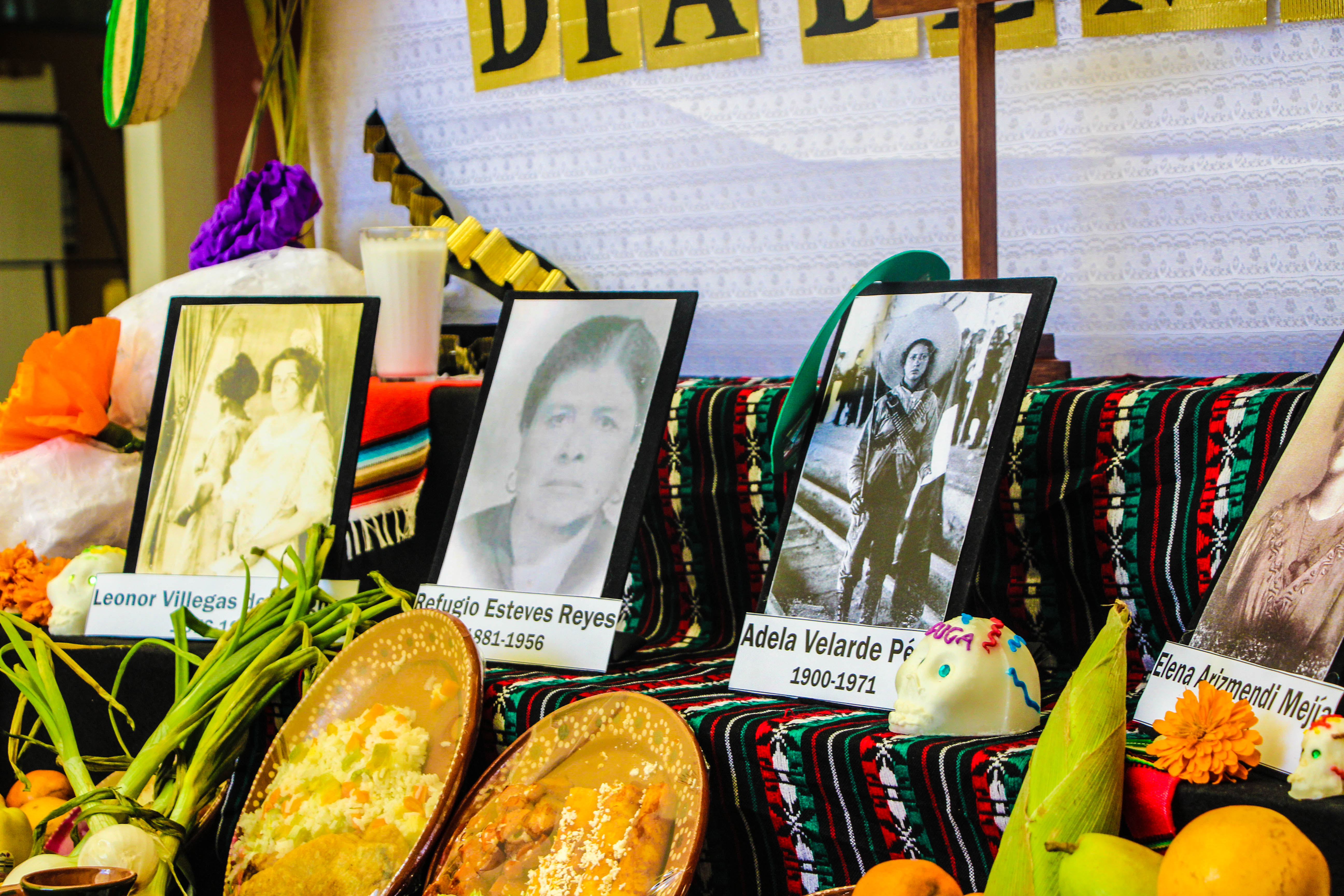 Altar de Muertos Facultad de Enfermería, por Diana Patricia Montemayor Flores