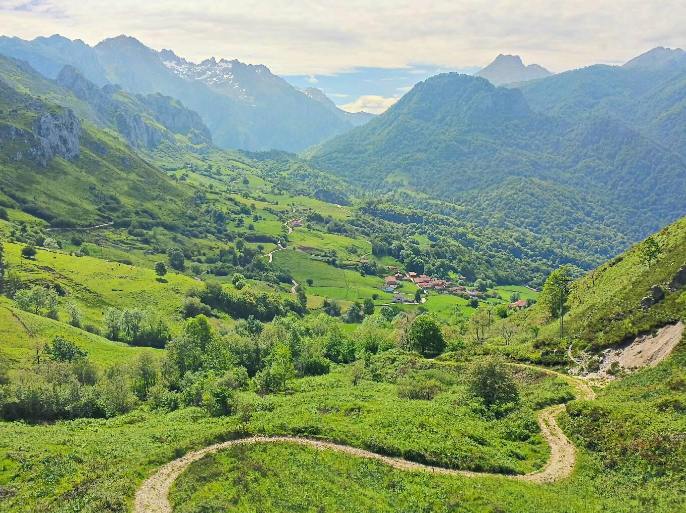 El pico de Europa, Bulnes, España, por Daniel Velarde