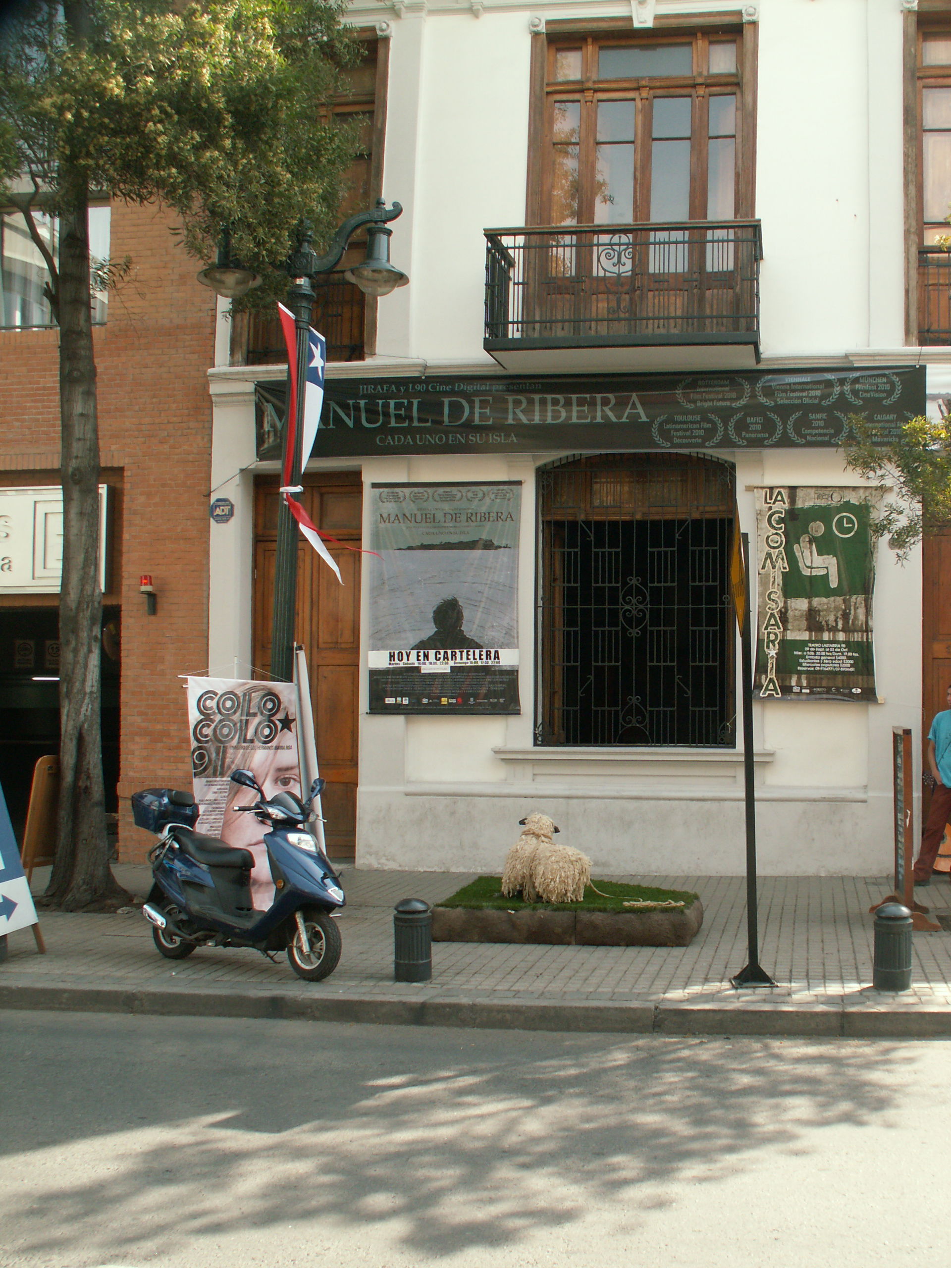 Teatro Lastarria 90, por Marine Castell