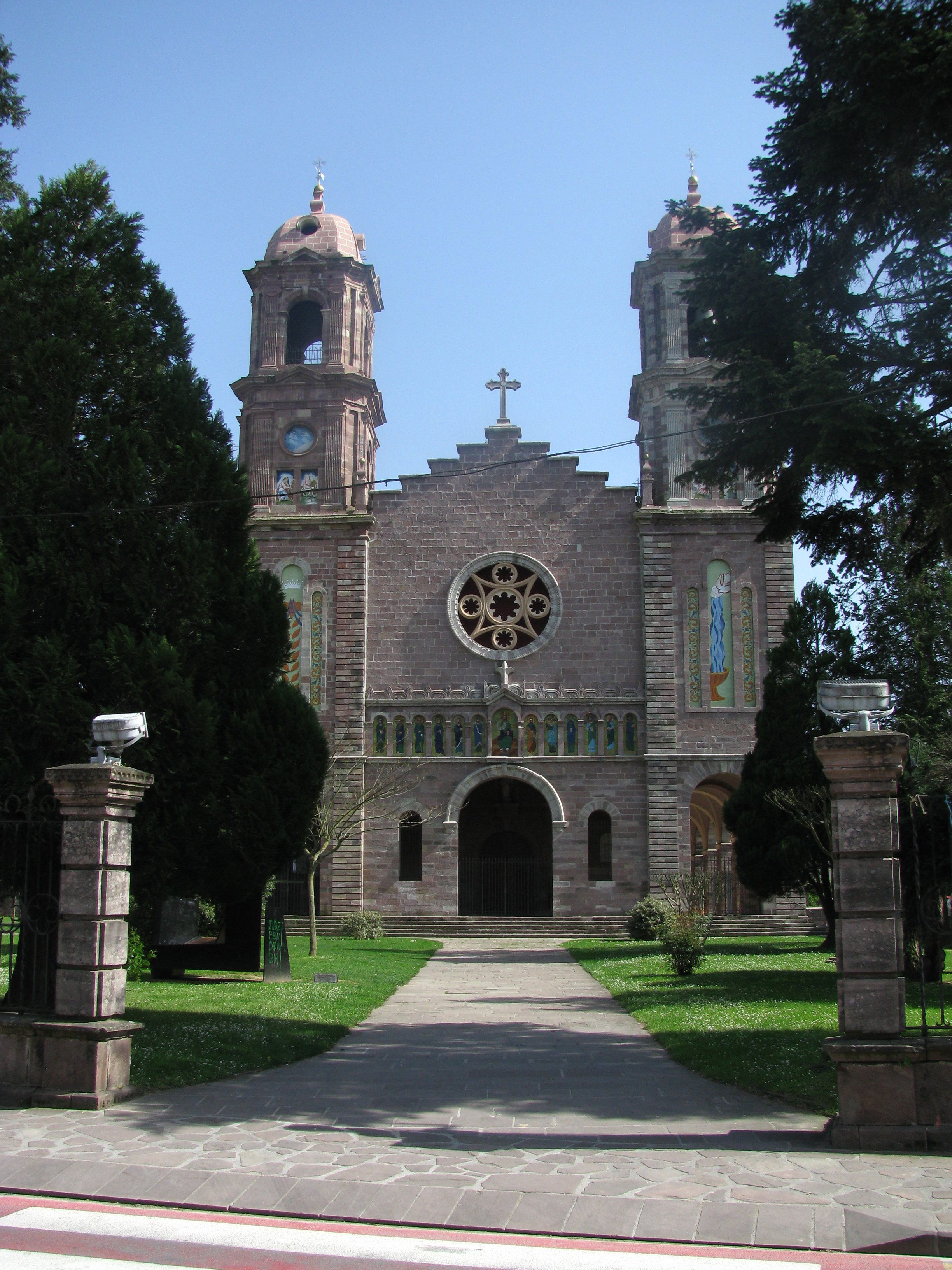 Iglesia parroquial de Santiago Apóstol, por Lonifasiko