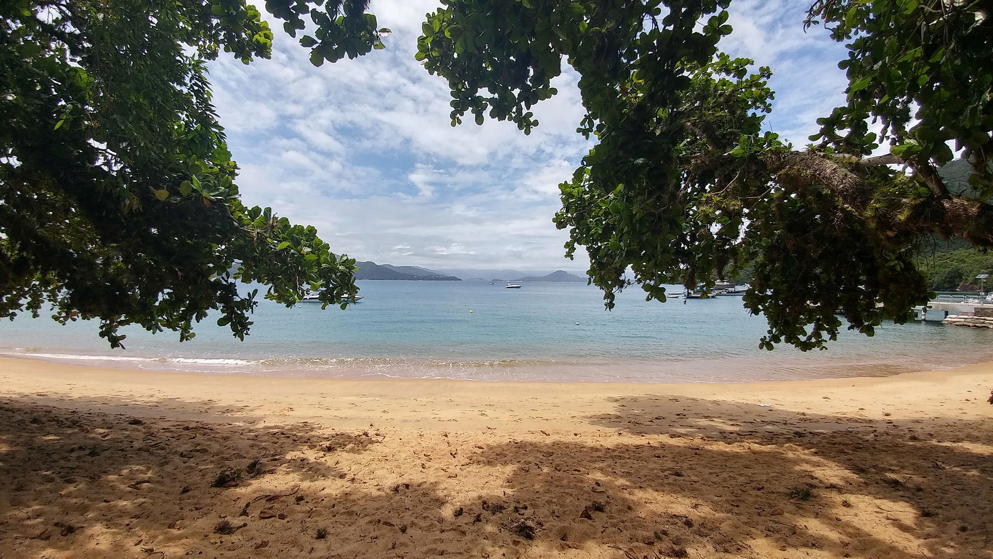 Ilha Anchieta, por Leo Araújo
