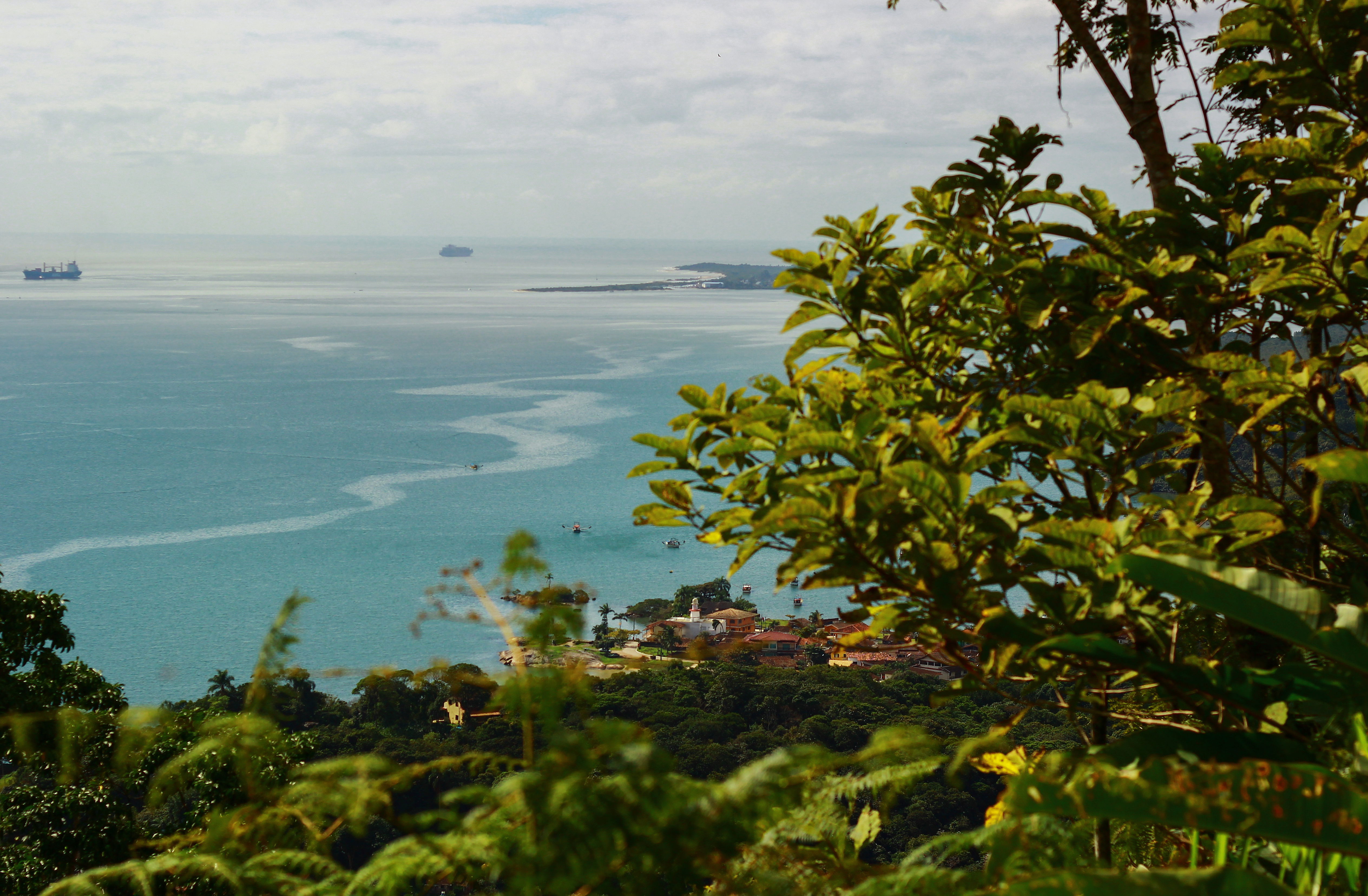 Morro da Cruz, por Ricardo Augusto Bruning