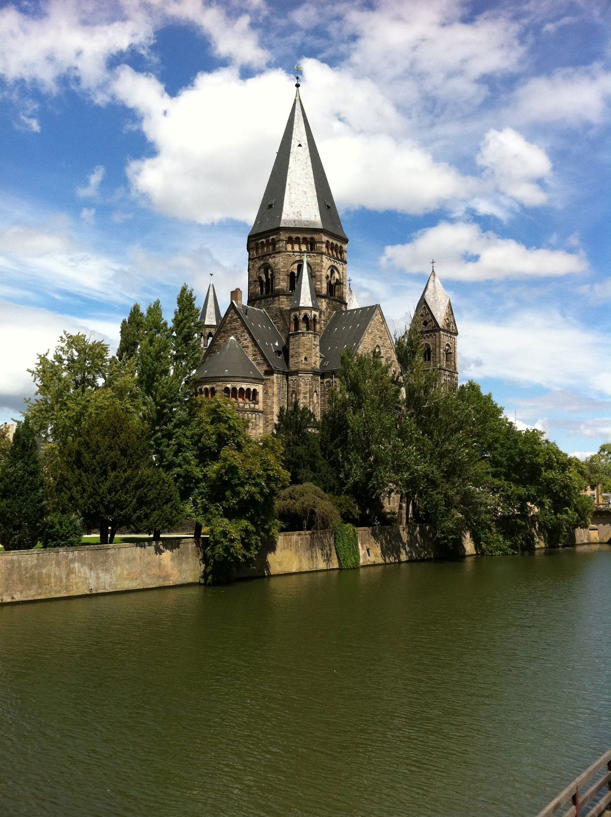 Eglise à Metz - France, por jordi gabaldon