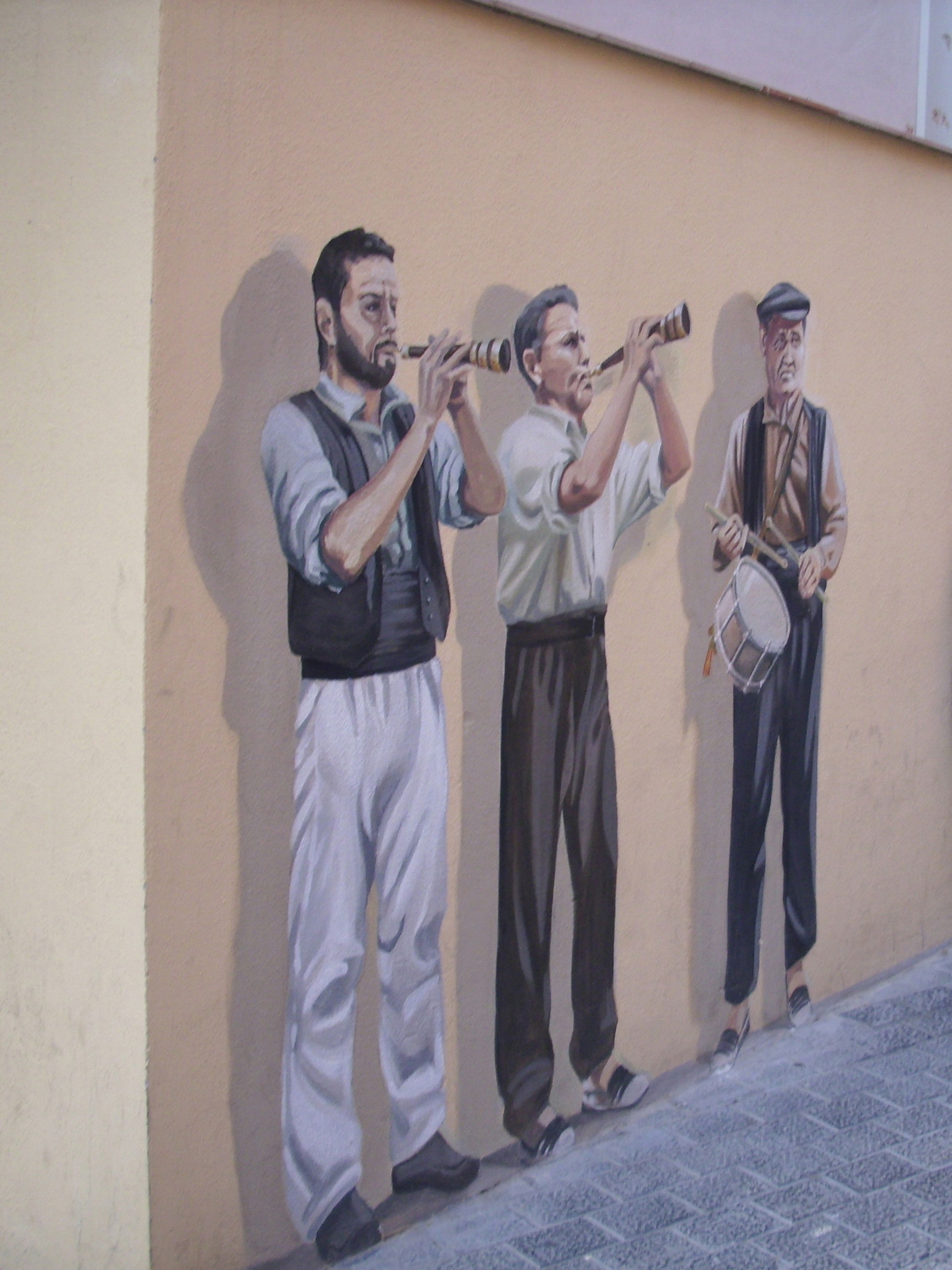 Pintura mural en El Vendrell, por Fraggle Explorador