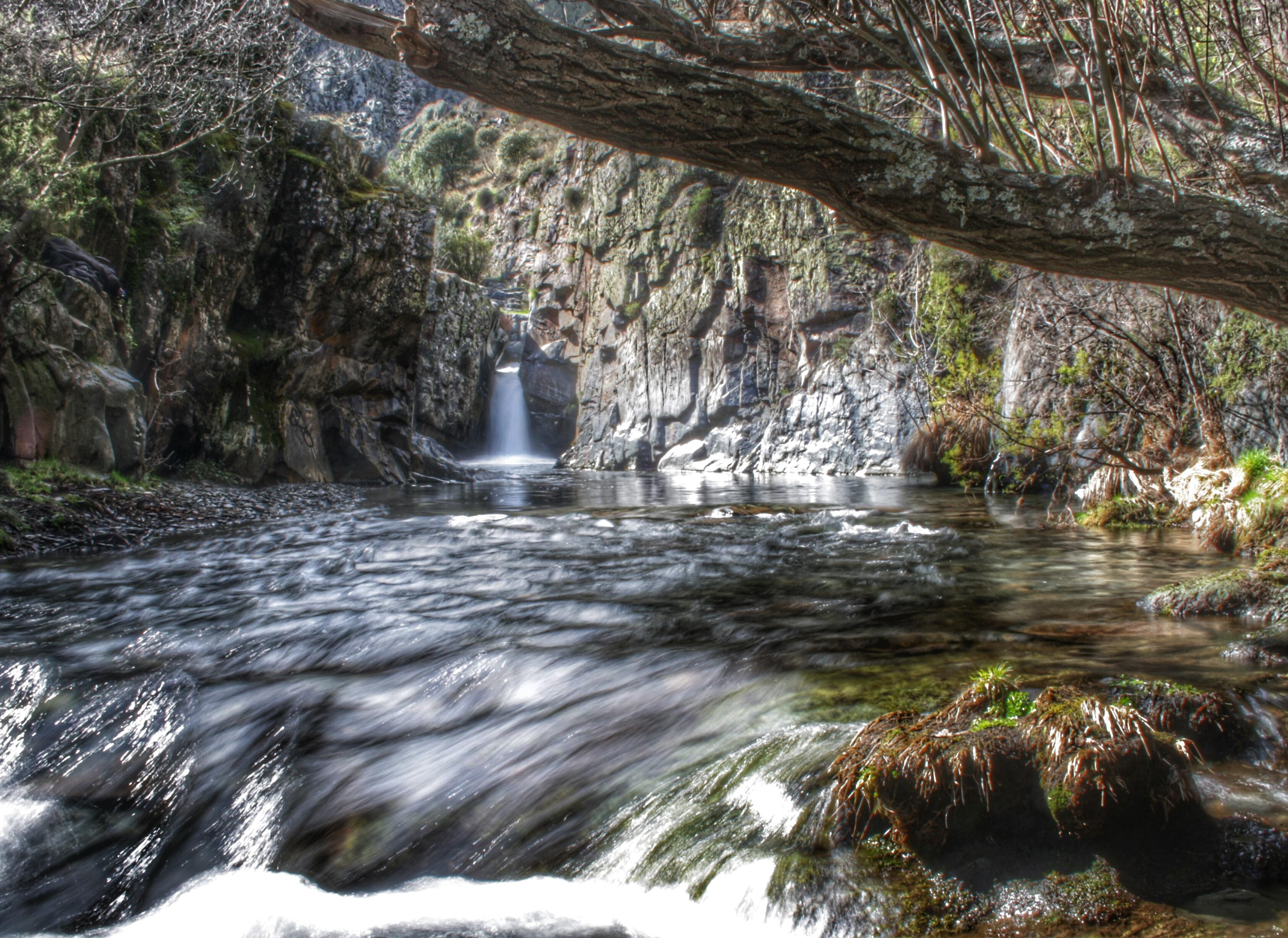 El Chorro de Valdesotos, por Javi Llorenlaza