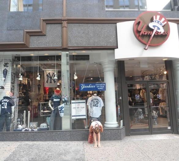 Yankees Shop in New York: 1 reviews and 2 photos