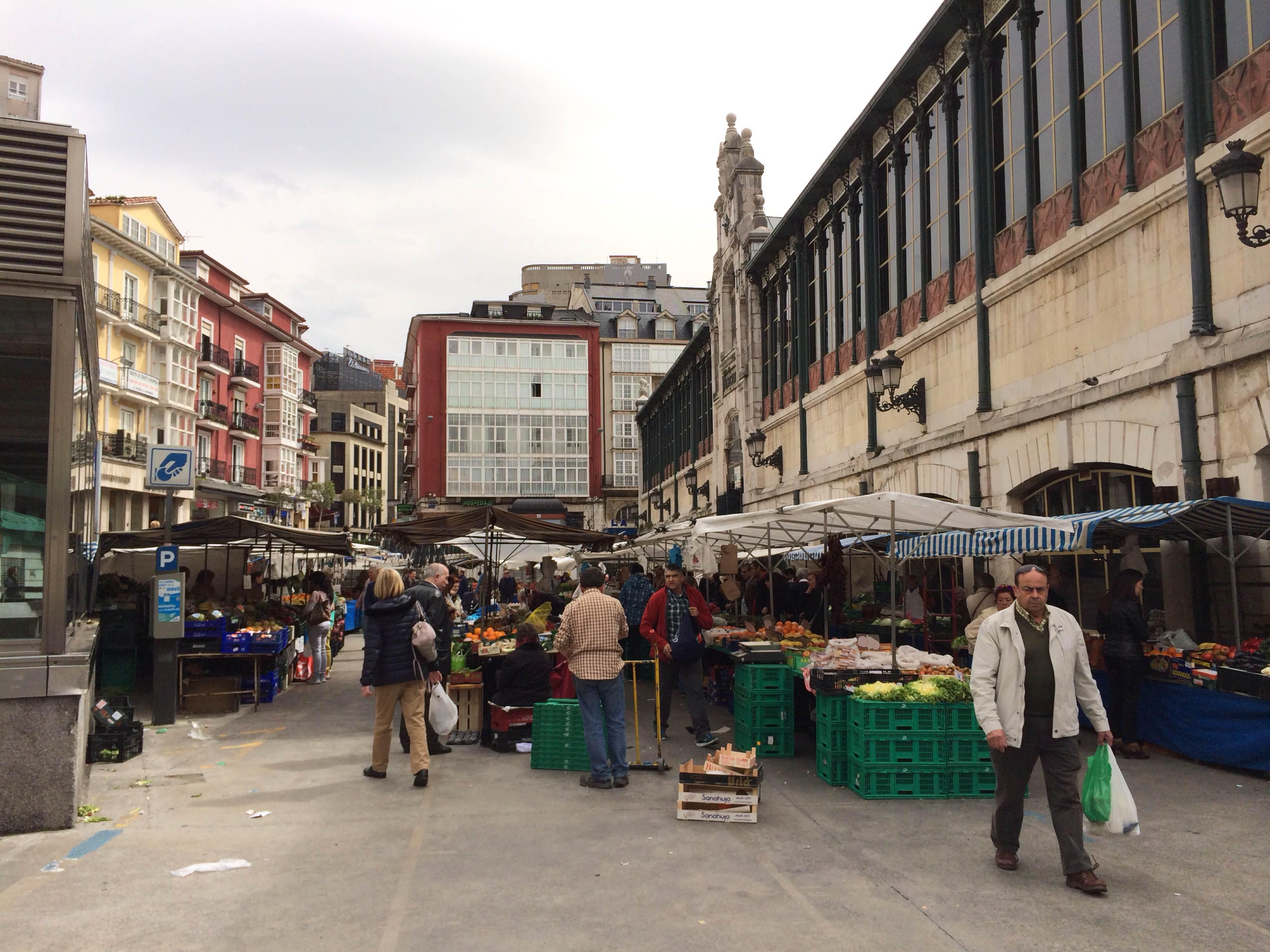 Explora los fascinantes mercados en Cantabria y su rica tradición local