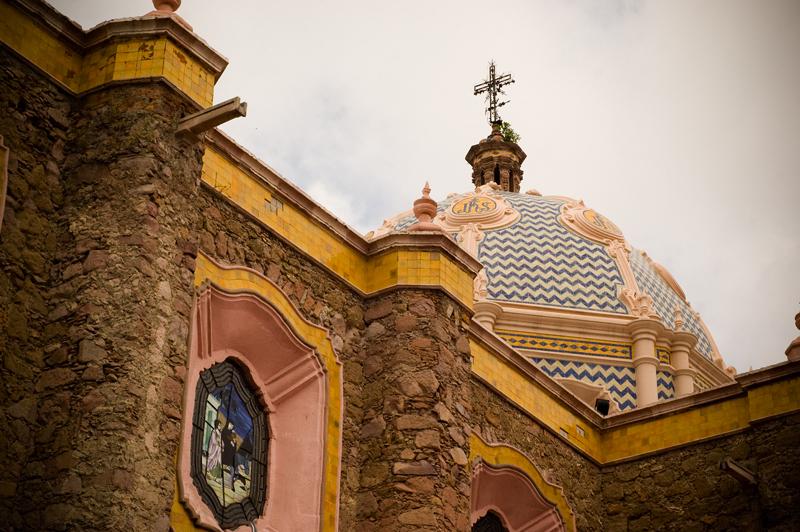 Jardín e Iglesia del Encino, por Sebastian Muñoz Ruiz Esparza