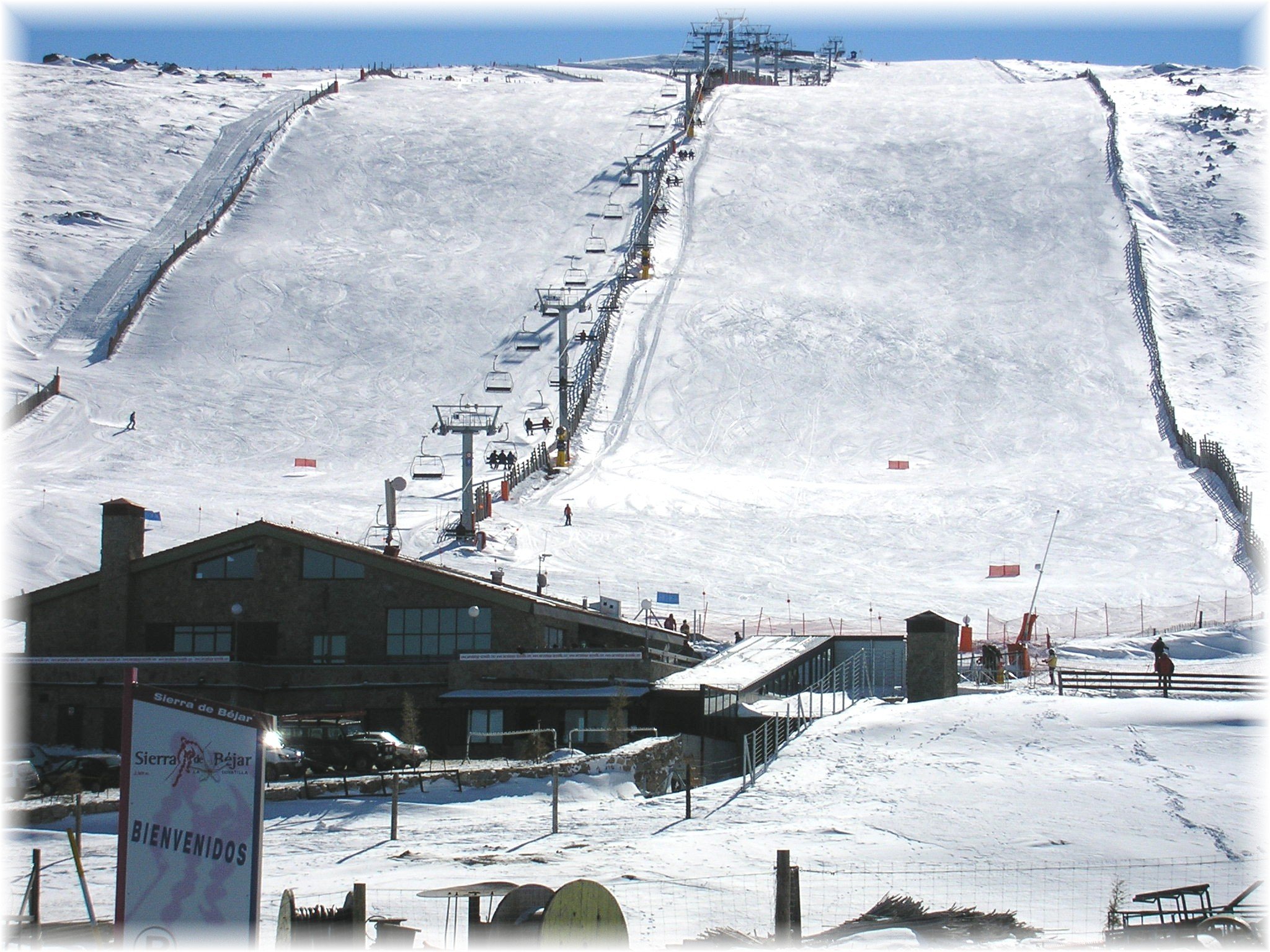 curva agujero Colaborar con Estación de Esquí Sierra de Béjar-La Covatilla en Navacarros: 6 opiniones y  23 fotos