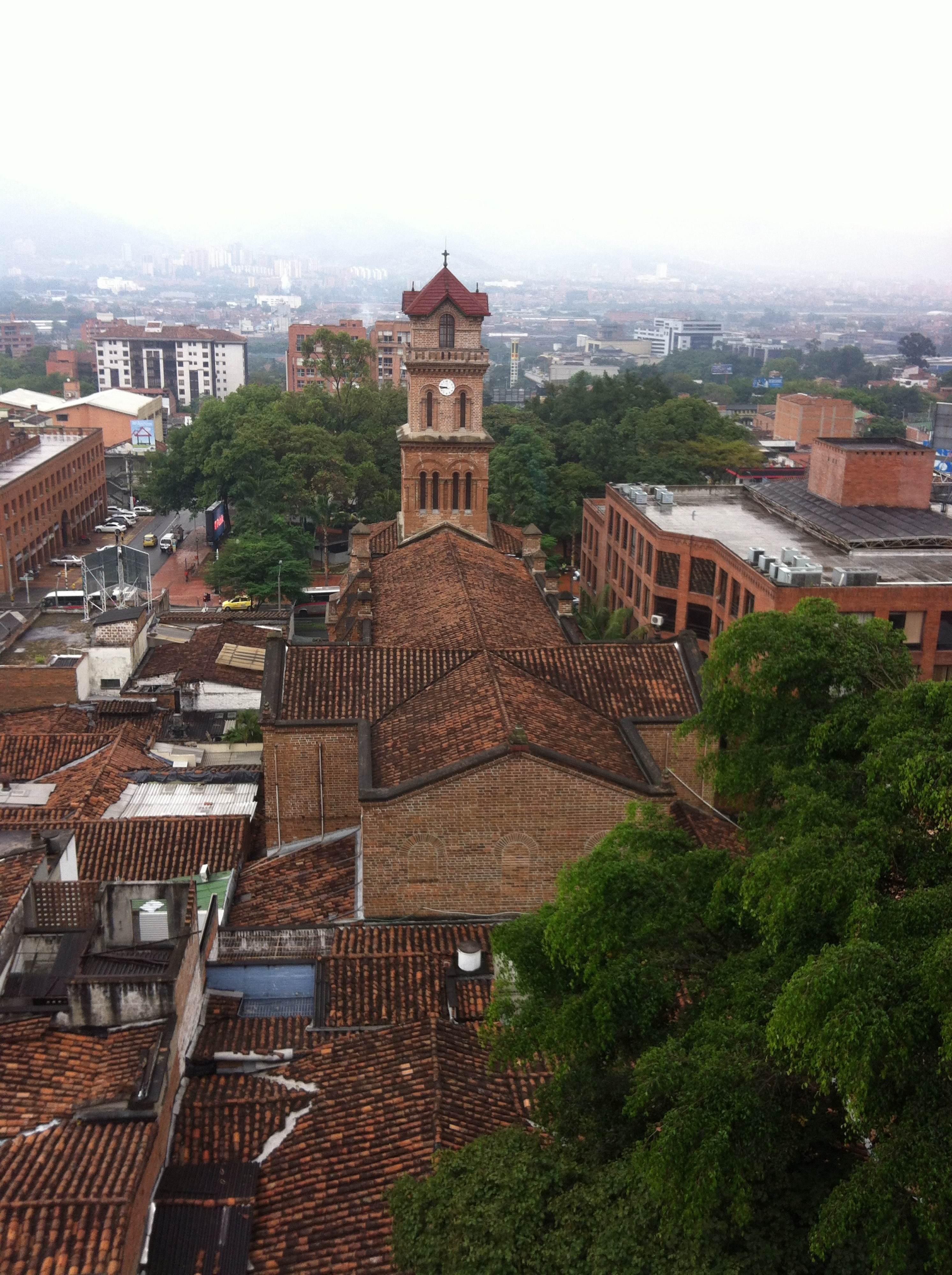 Iglesia de el Poblado, por Carlos Mario Nieto