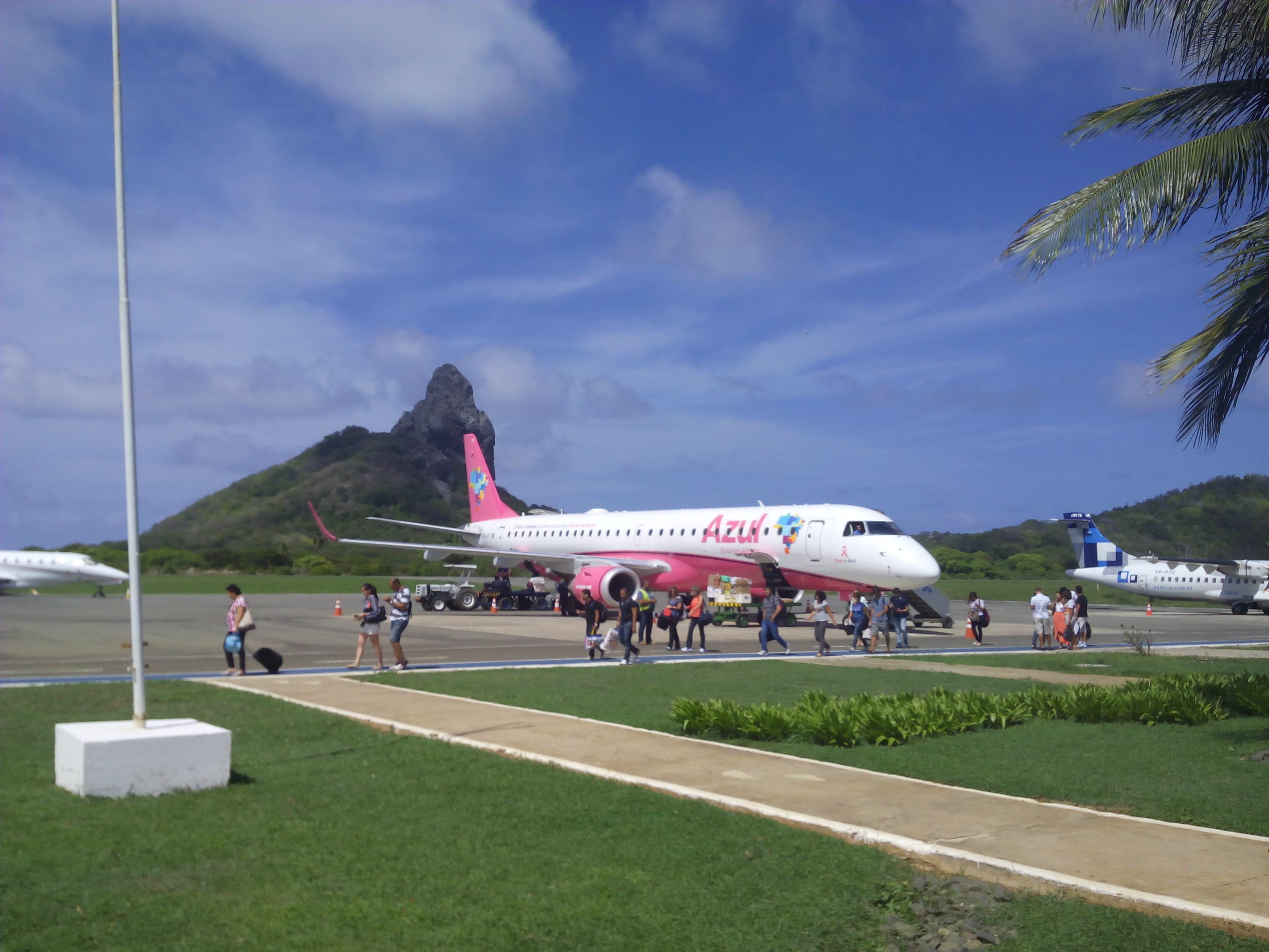 Aeropuerto de Fernando de Noronha, por Guillermo C Hdez
