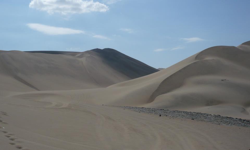 Sand Buggy en el Desierto de Huacachina, por Chaimae
