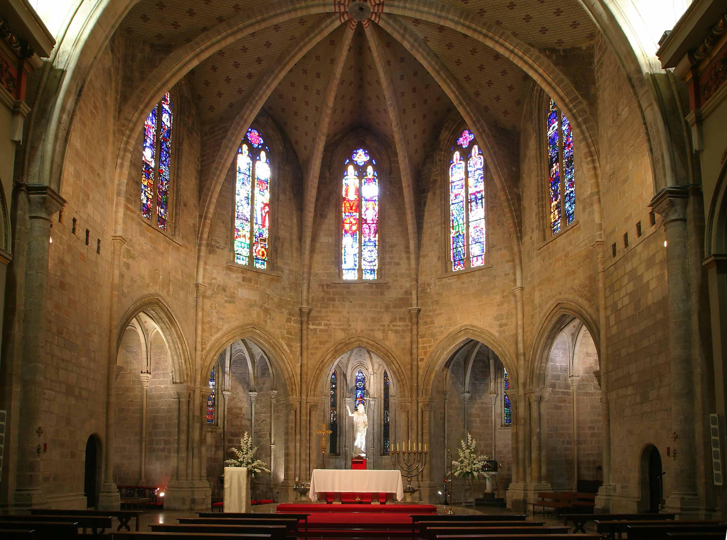 Iglesia Parroquial, Basílica El Salvador, por BurrianaTurismo