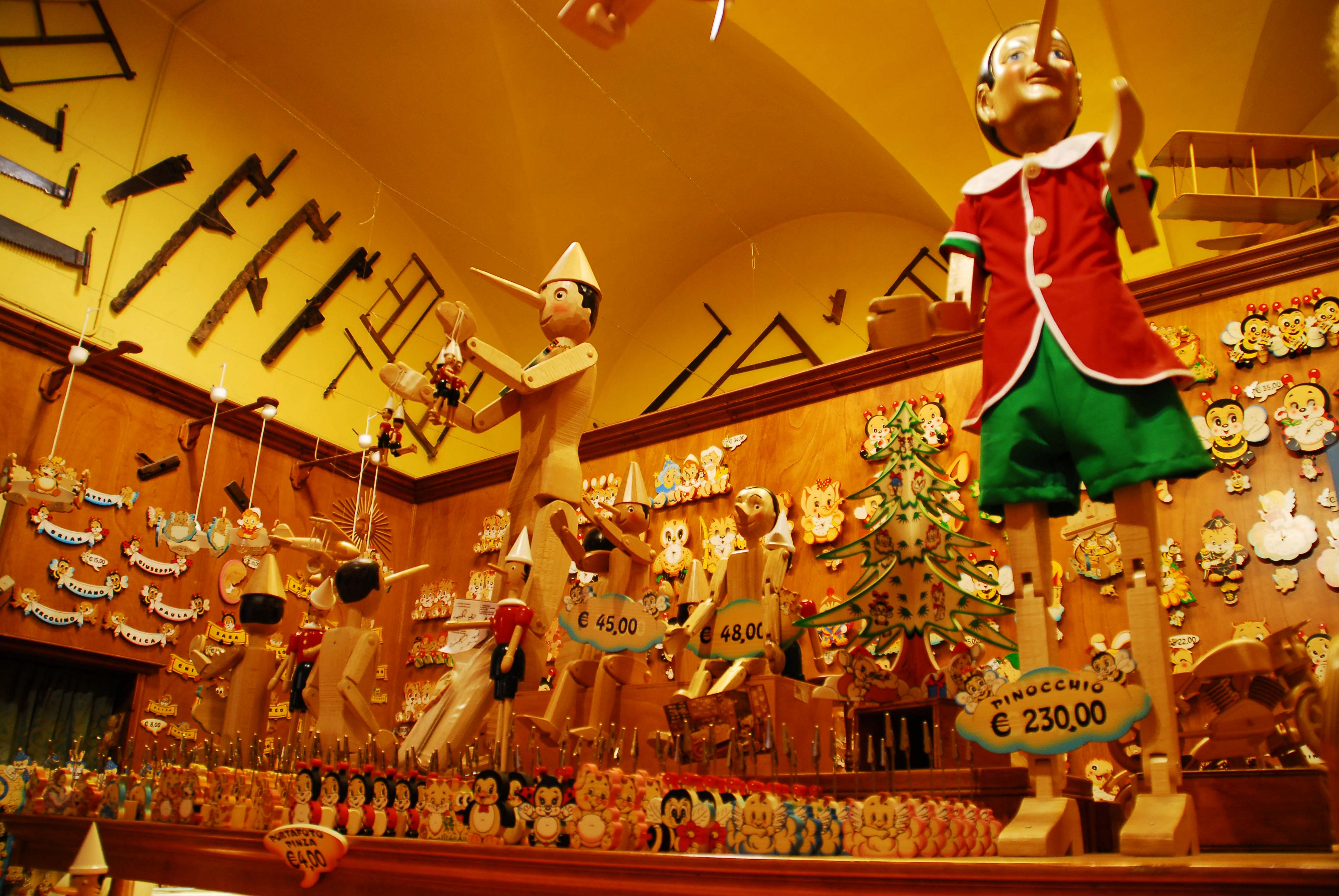 Tienda de Juguetes Bartolucci, por Trotamundos