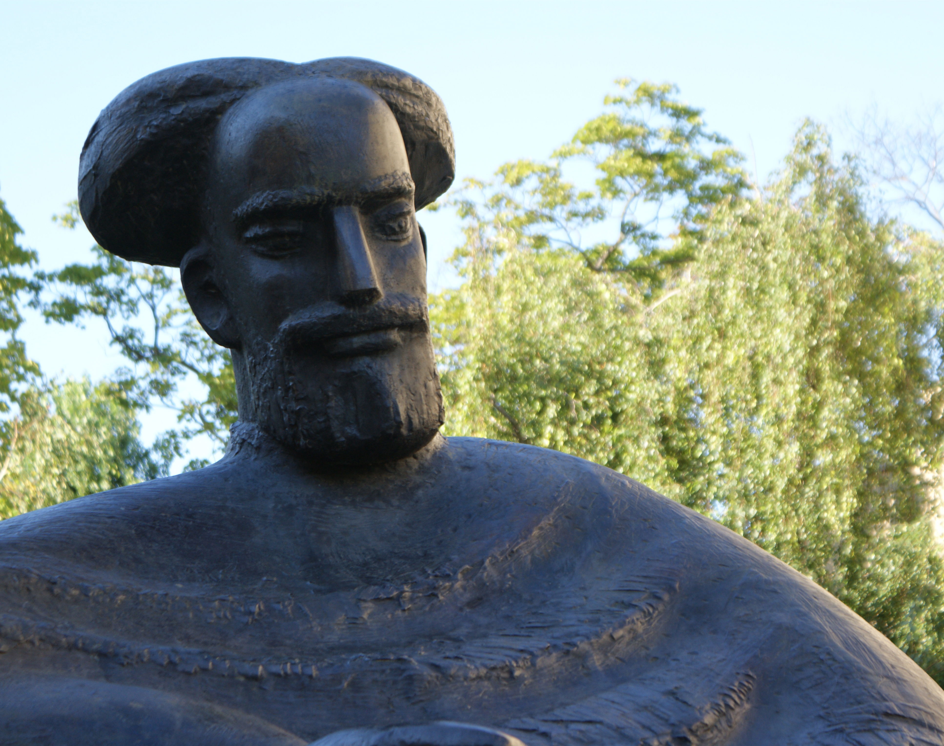 Estatua Marulic, por Anne-Laure Caquineau