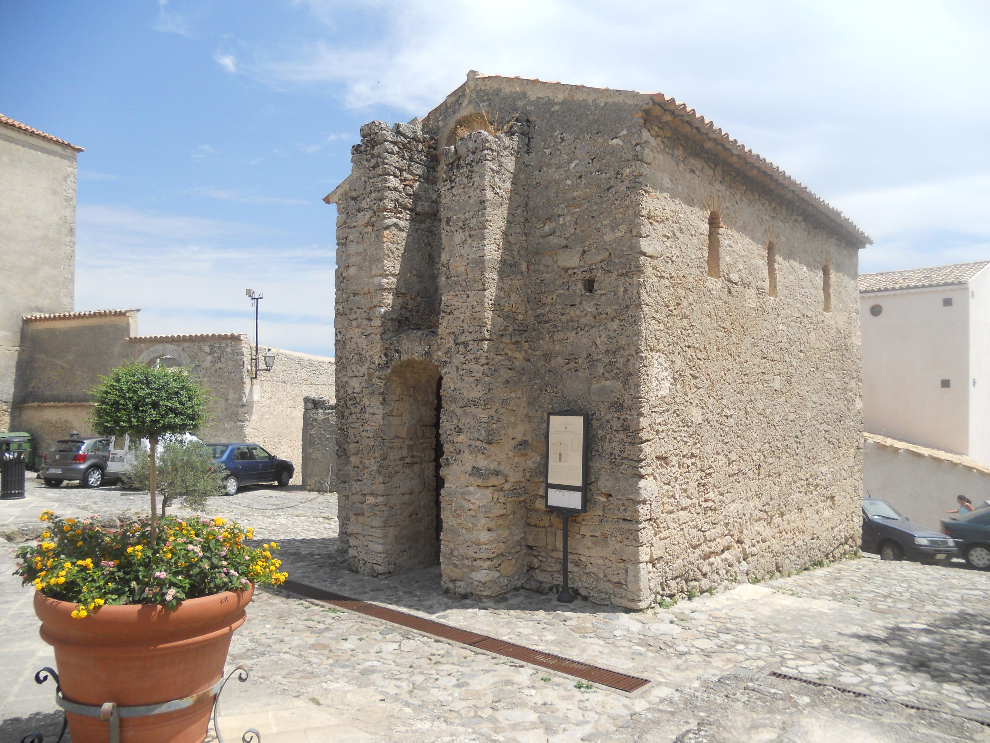 Iglesia de San Giovannello, por Azzonzo