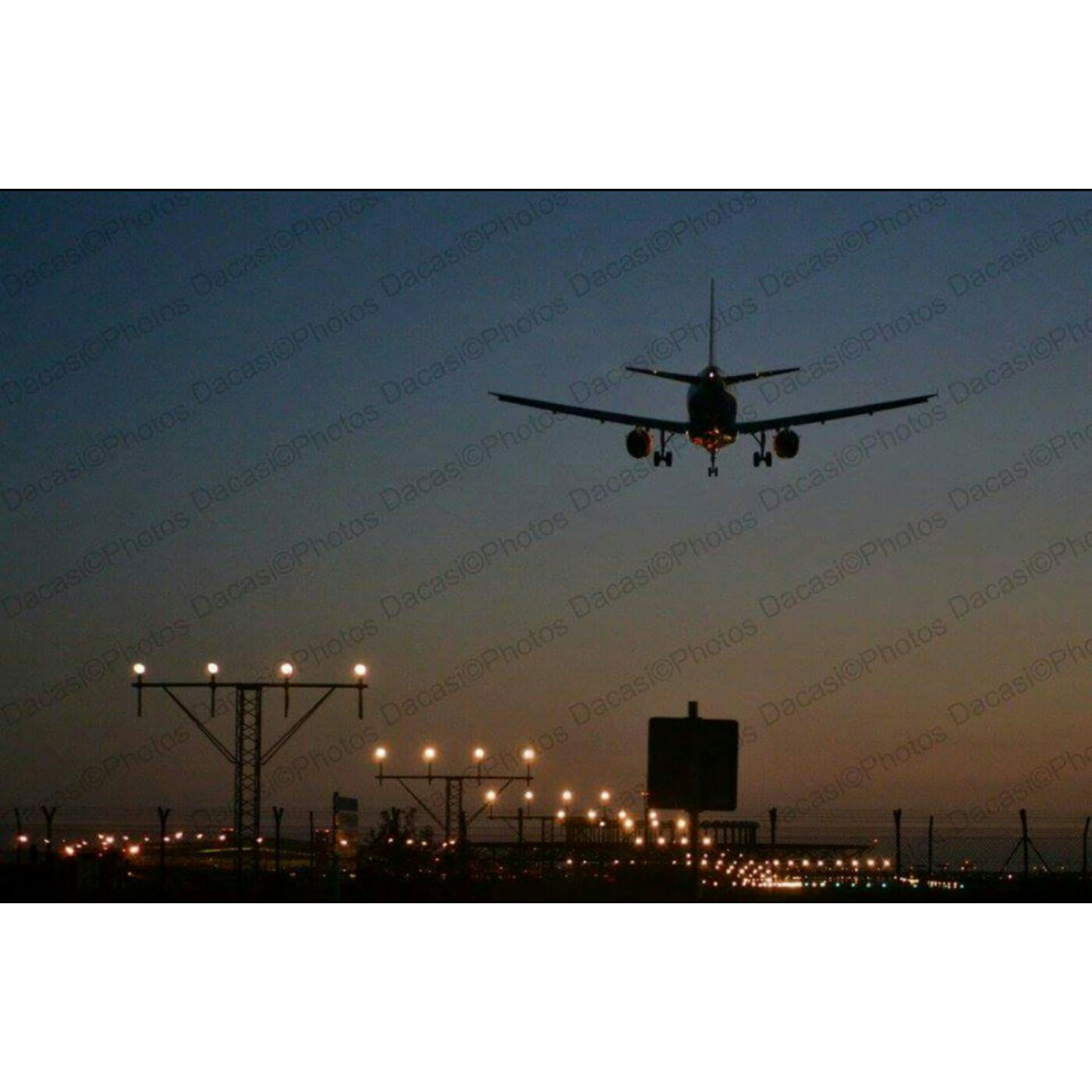 Mirador de aviones en el Prat del Llobregat, por Jose David Castan Sin