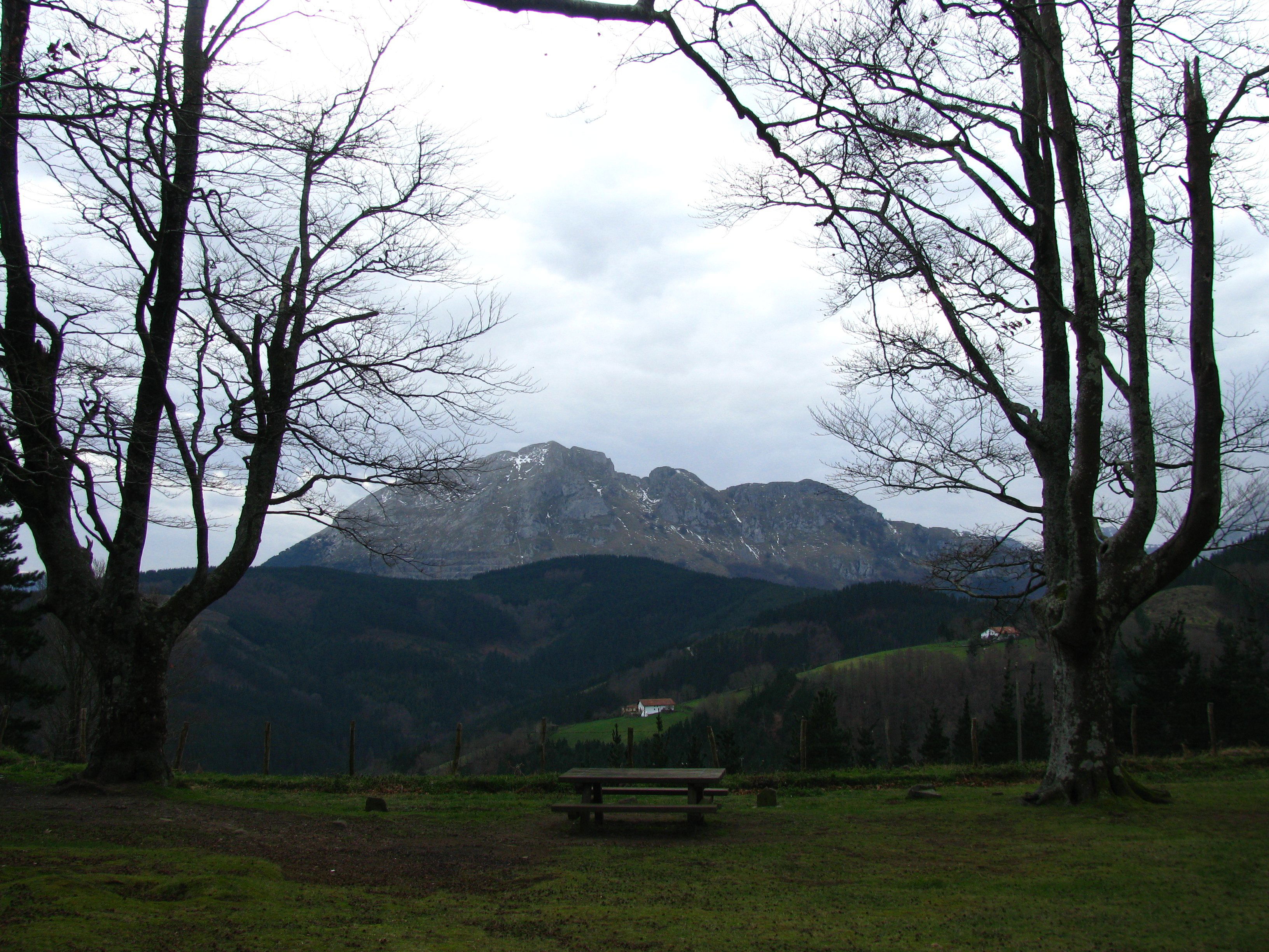 Campa y ermita de Asentzio, por Lonifasiko
