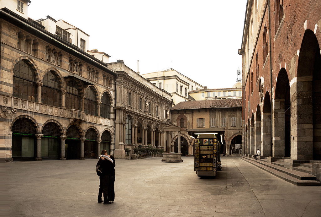 Piazza Mercanti, por aisenstein