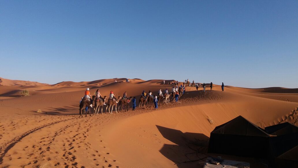 Desierto Sahara a Tan Tan, por María Laura
