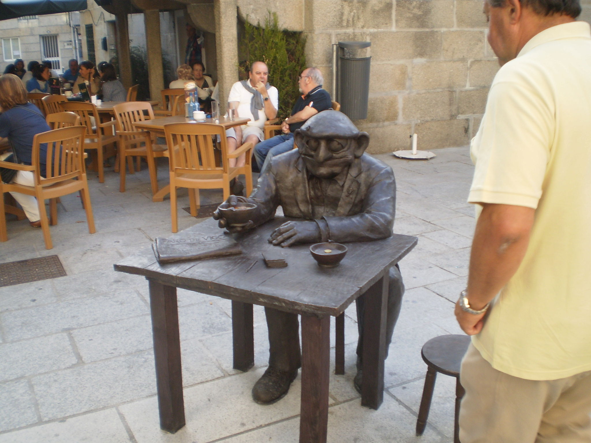 Escultura de Floreano, por Sasa72