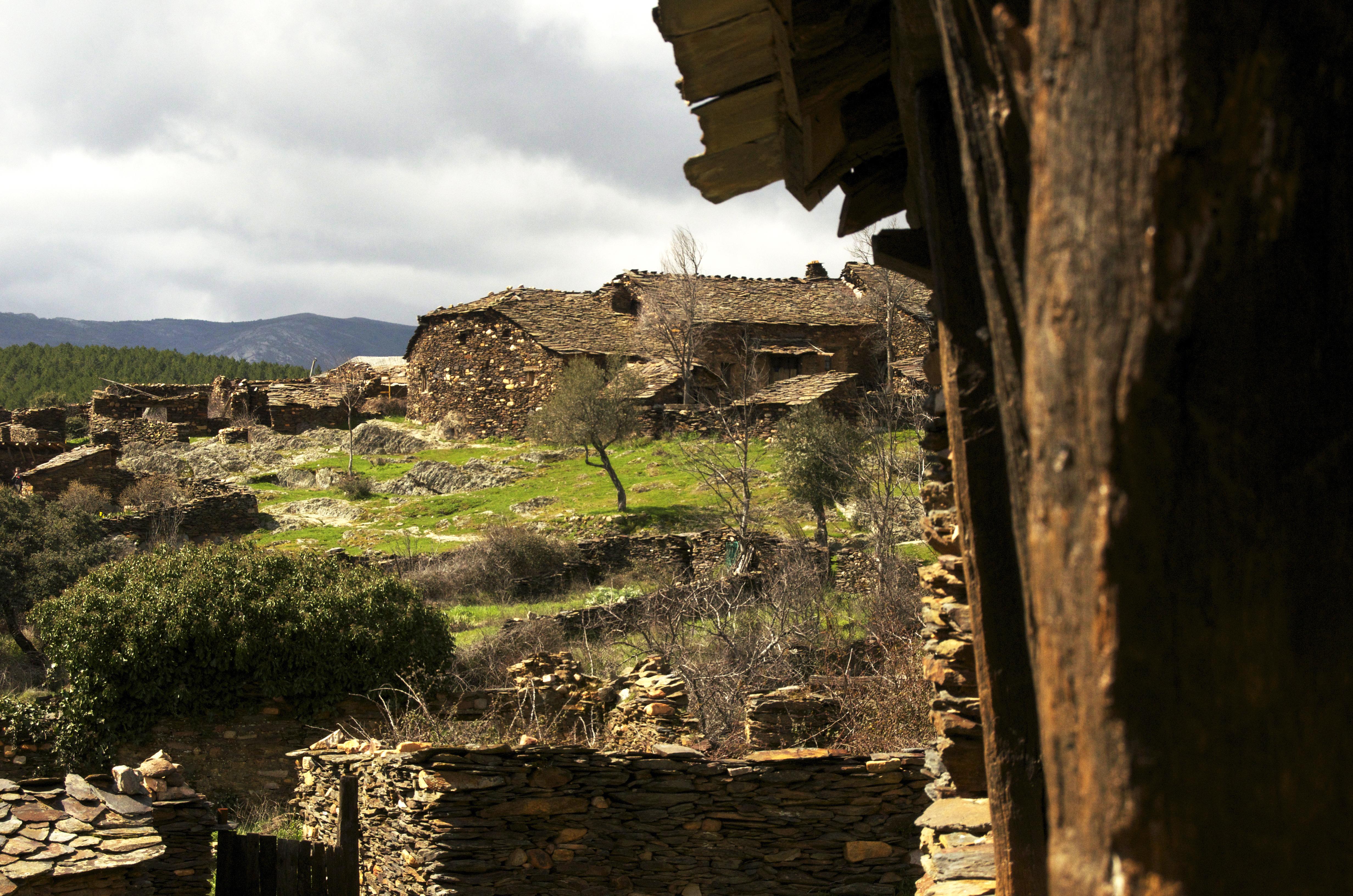 Descubre los encantos de los pueblos en Campillo de Ranas