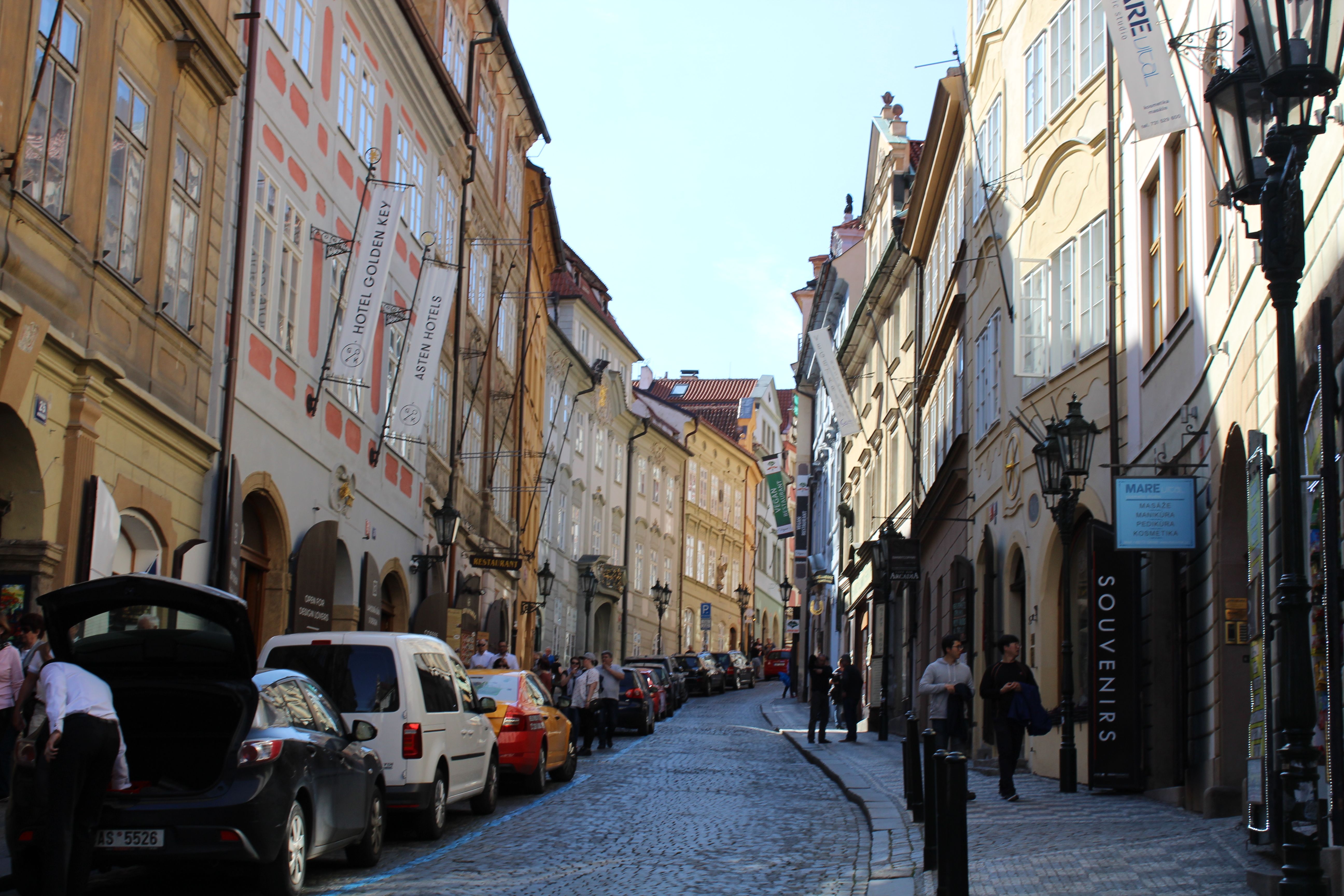 Calle Nerúdova, por Paula García de nicolas
