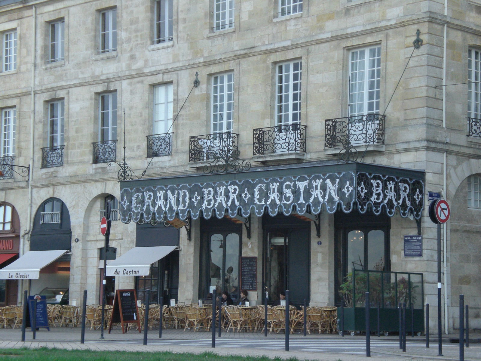 Grand Bar Castan, por paulinette
