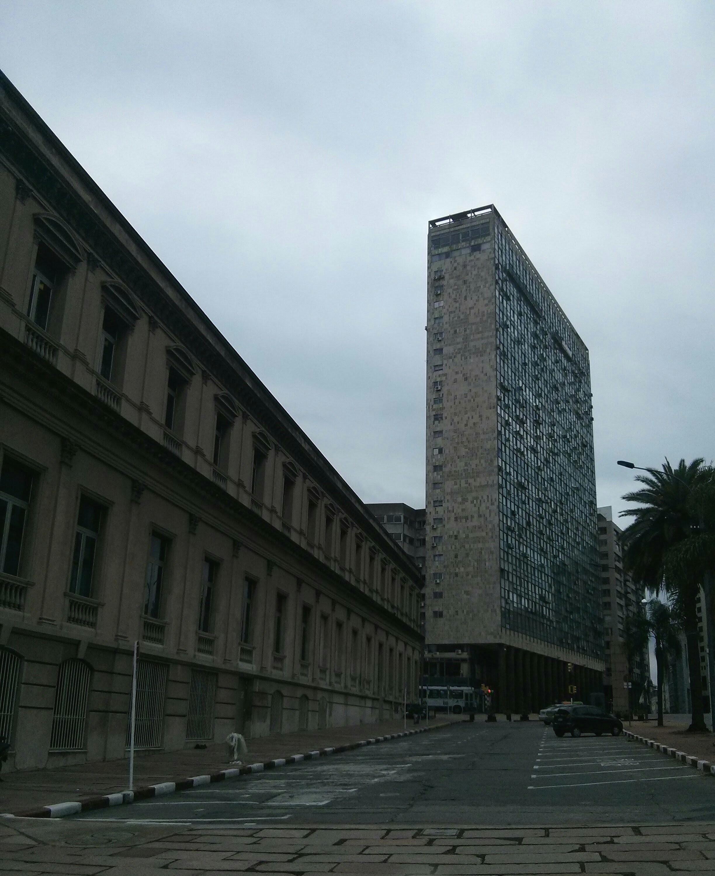 Edificio Ciudadela, por Adriana Arias Simonovis