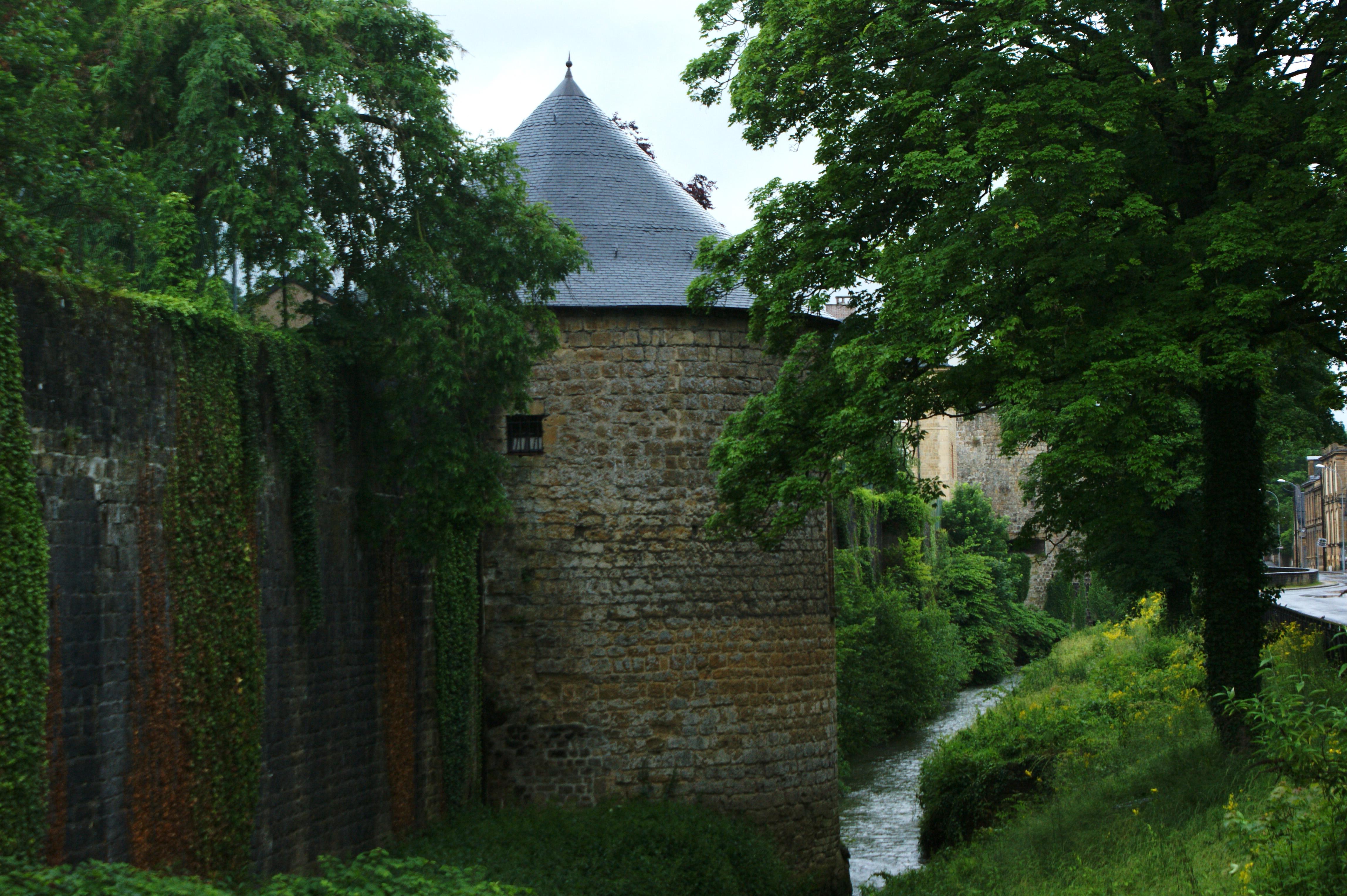 Murallas de Mézières, por Anne-Laure Caquineau