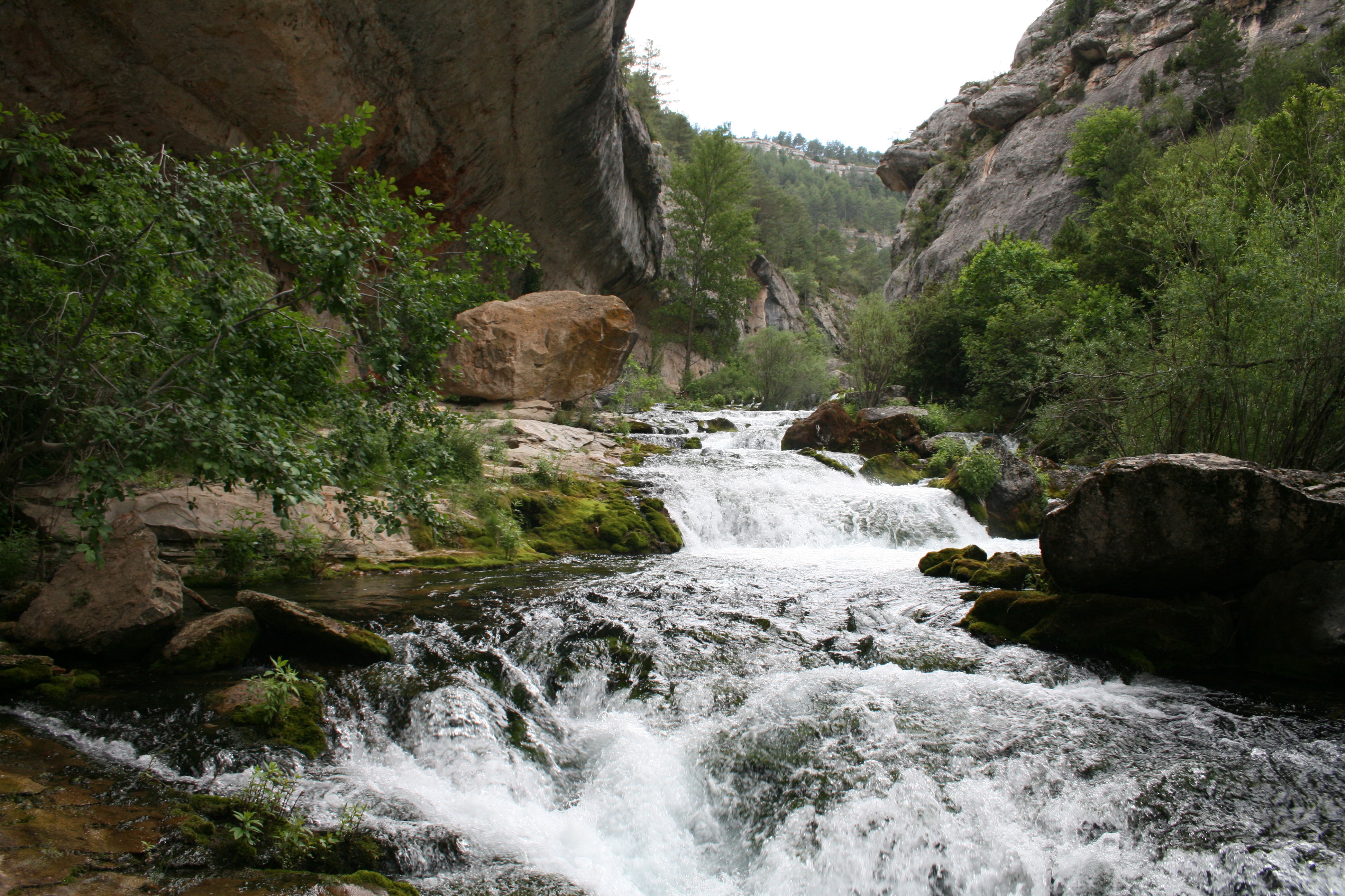 Nacimiento del río Pitarque, por Ramón 