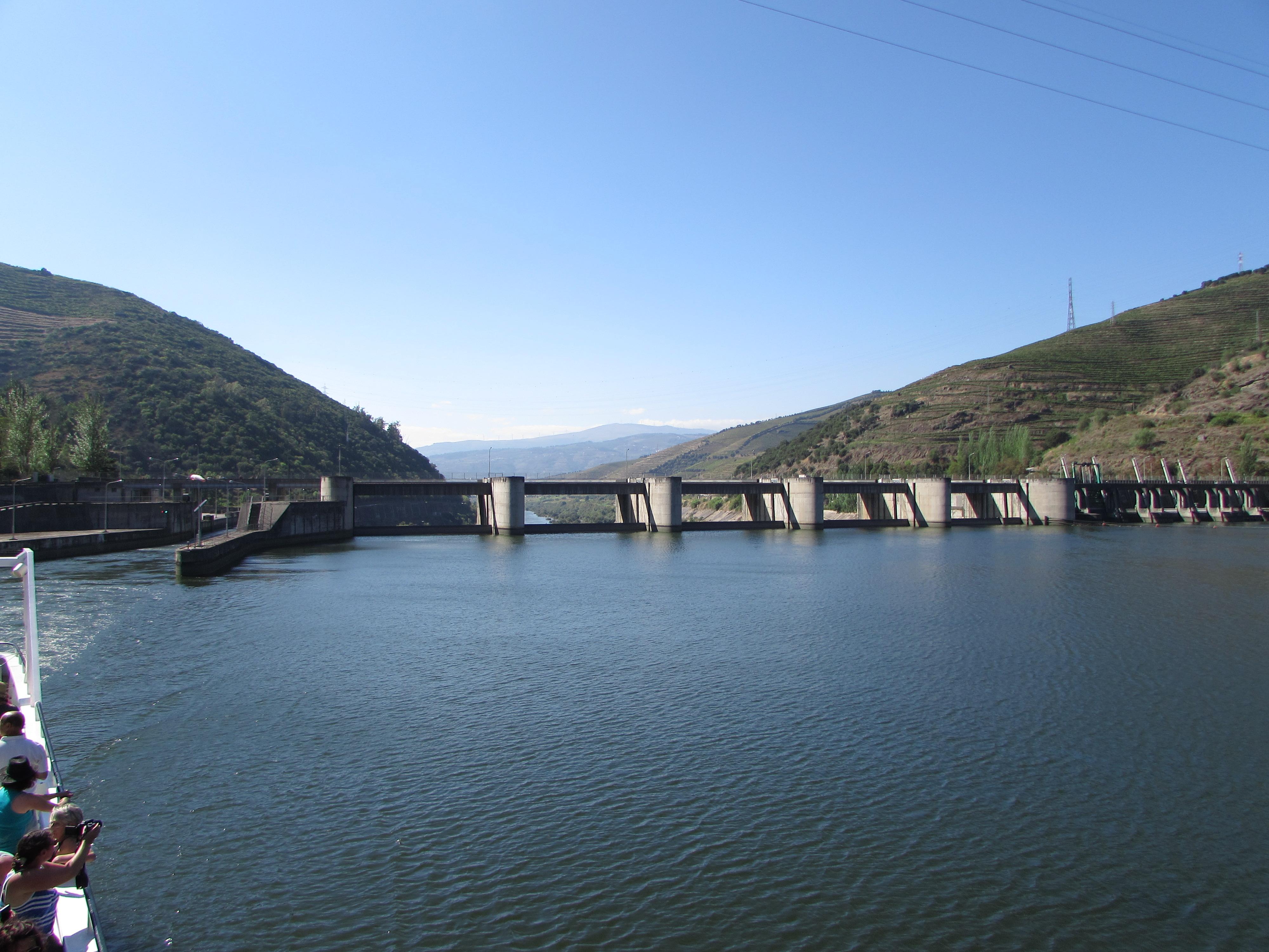 Barragem de Bagaúste, por Helena Compadre