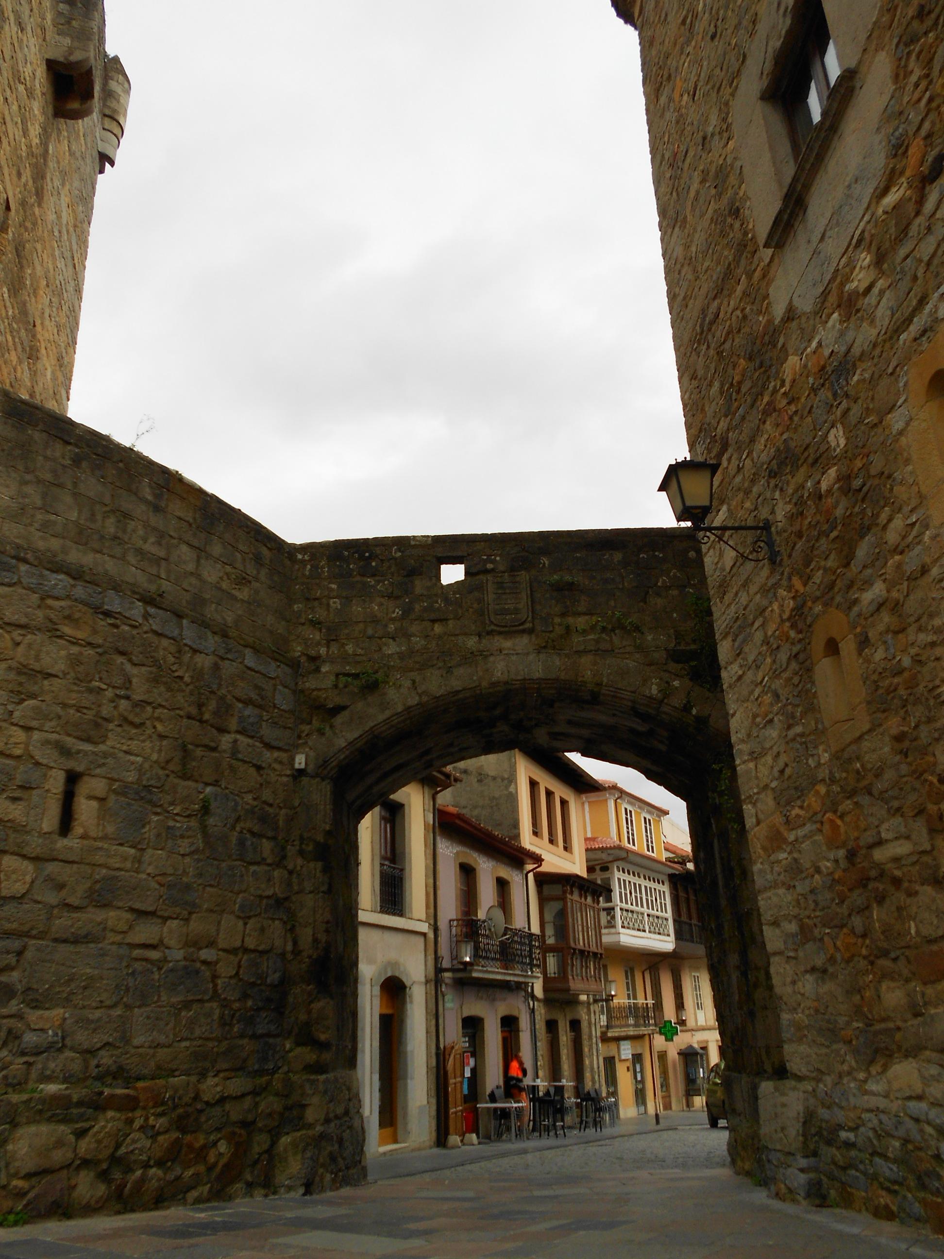 Torre Medieval, por aurora_alv