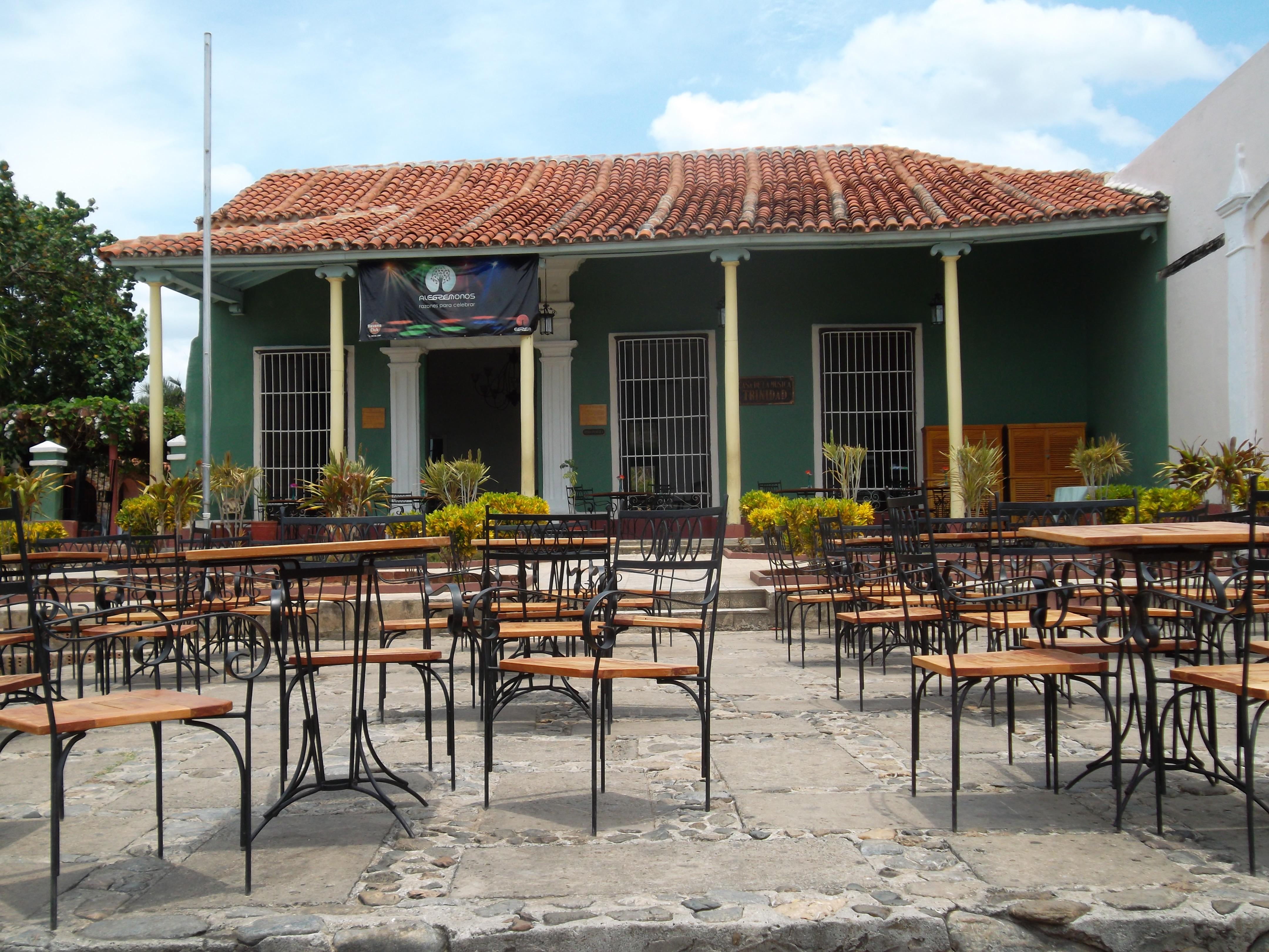 Vida nocturna en Cuba: ritmos, colores y experiencias inolvidables