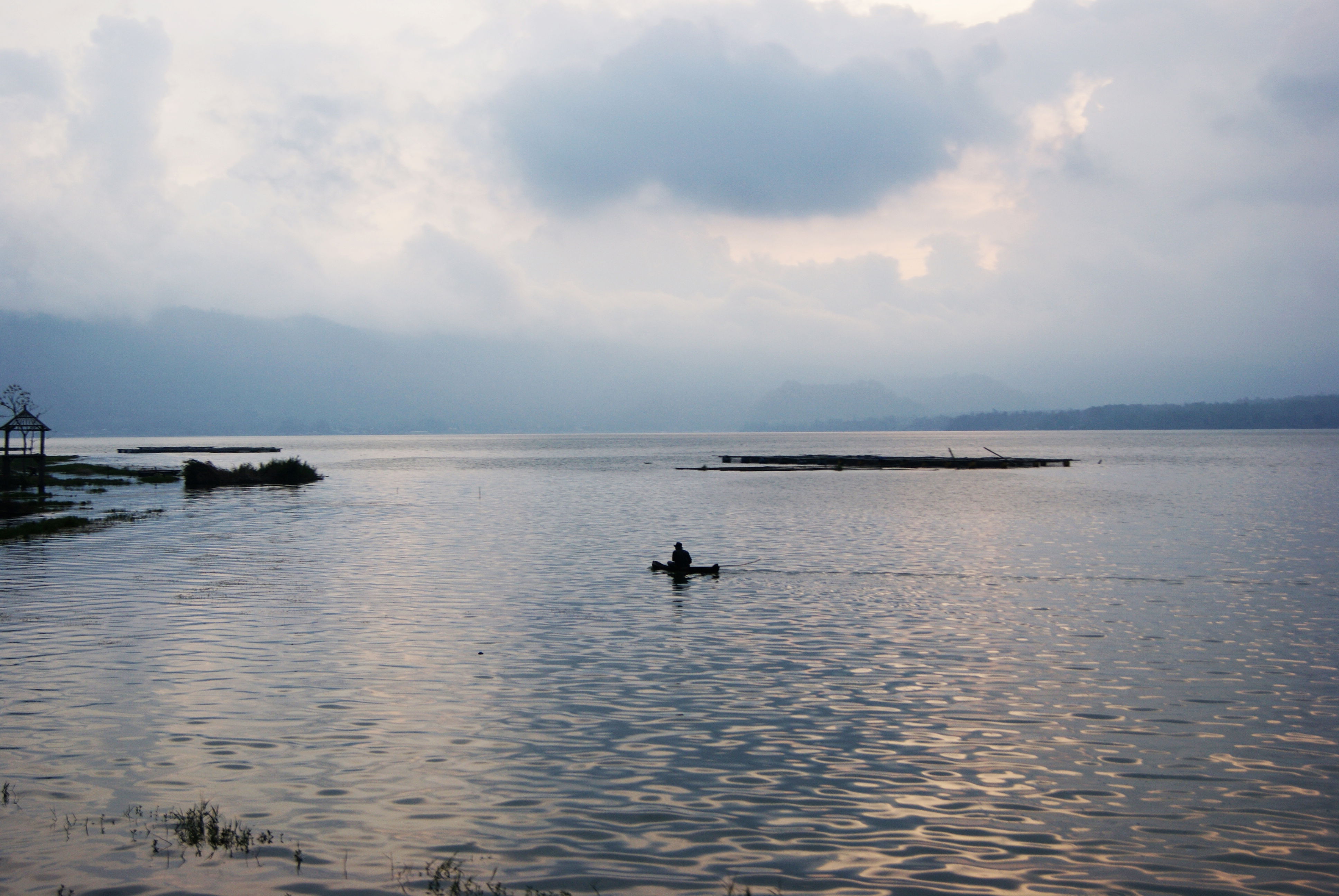 Lagos de Bali: un recorrido por sus maravillas ocultas y naturales