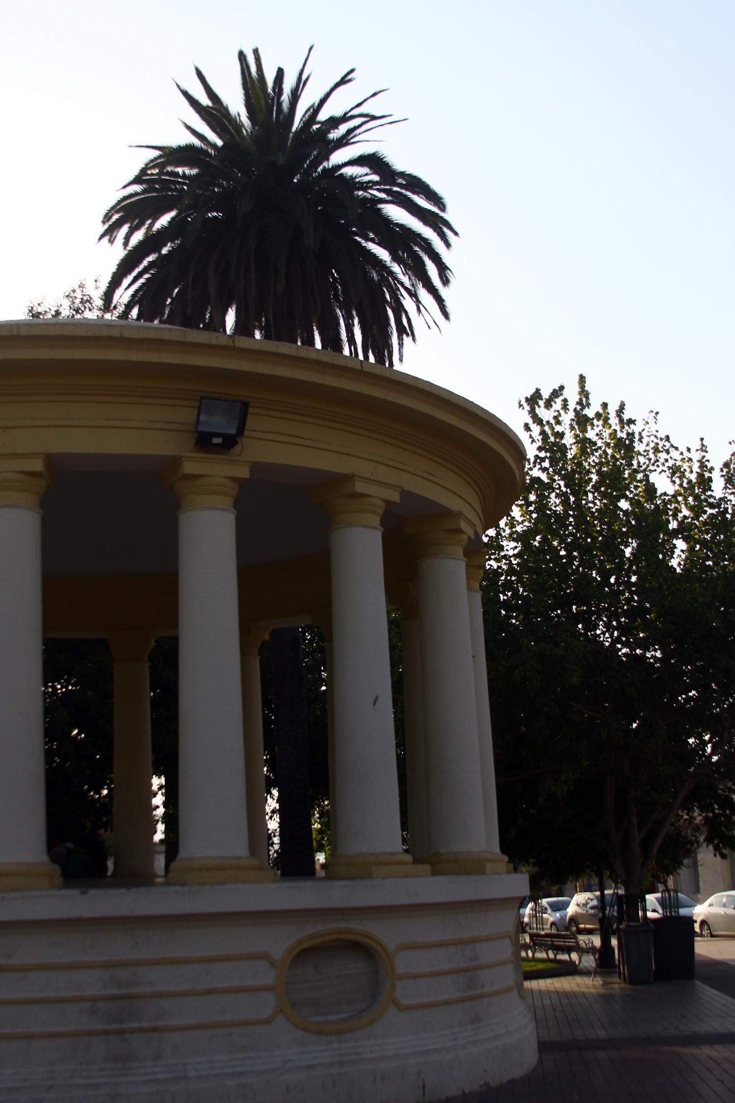 Odeón de Plaza de Armas de Quillota, por Tribi Lin