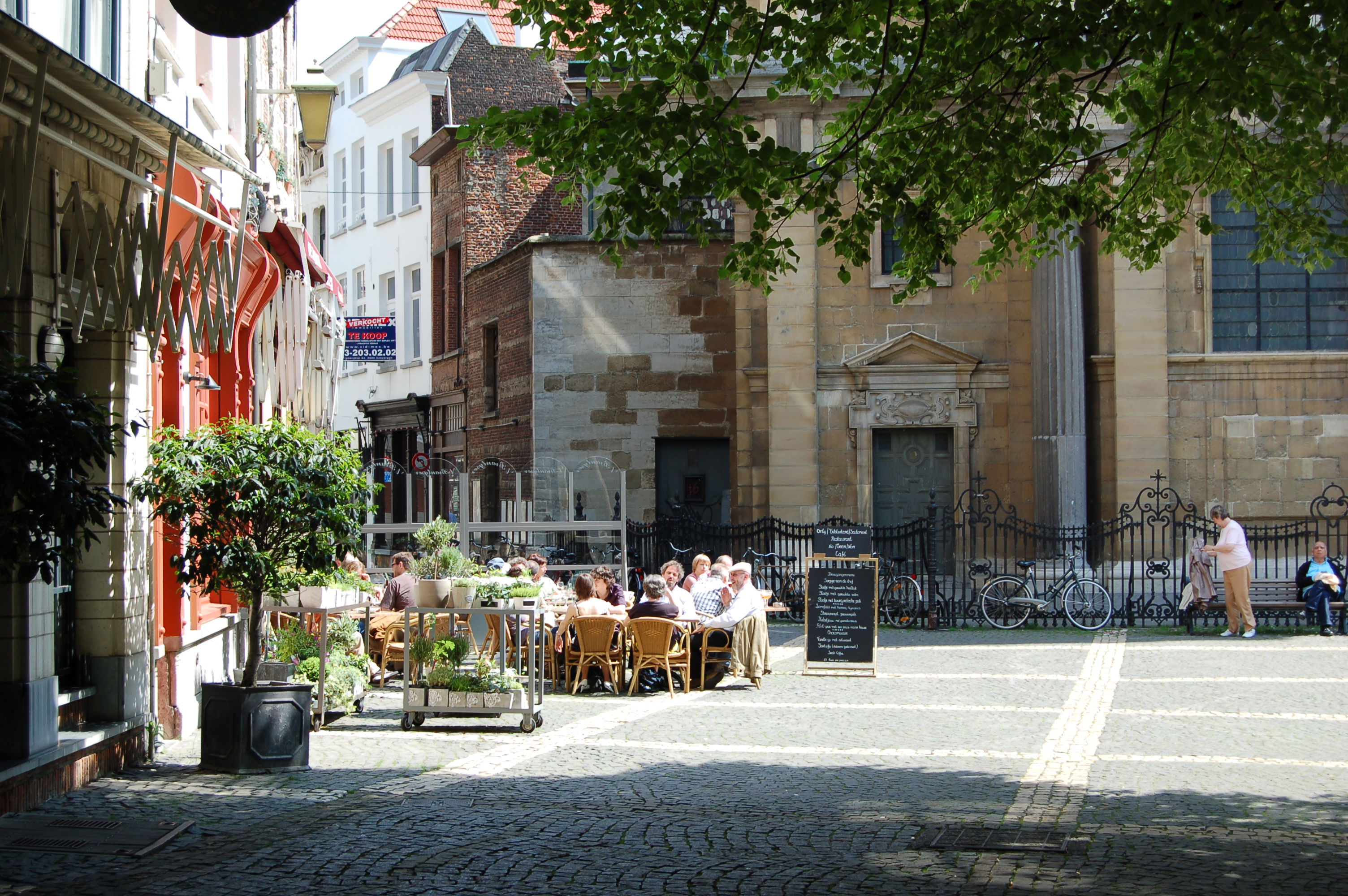 Wijngaard Straat, por Fernandoo