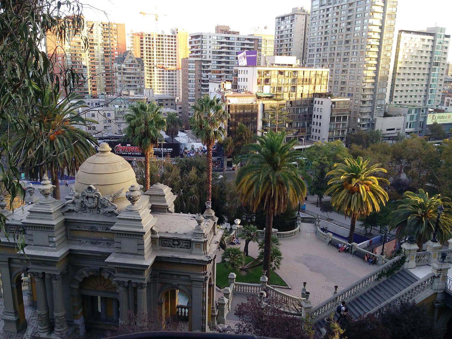 Palacio del cerro Santa Lucía, por Tribi Lin