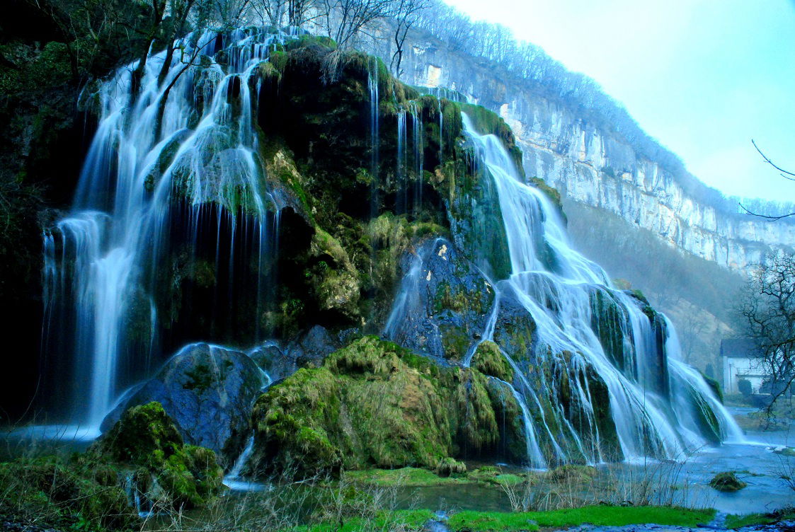 Cataratas Baume-les-Messieurs, por Grégoire Sieuw