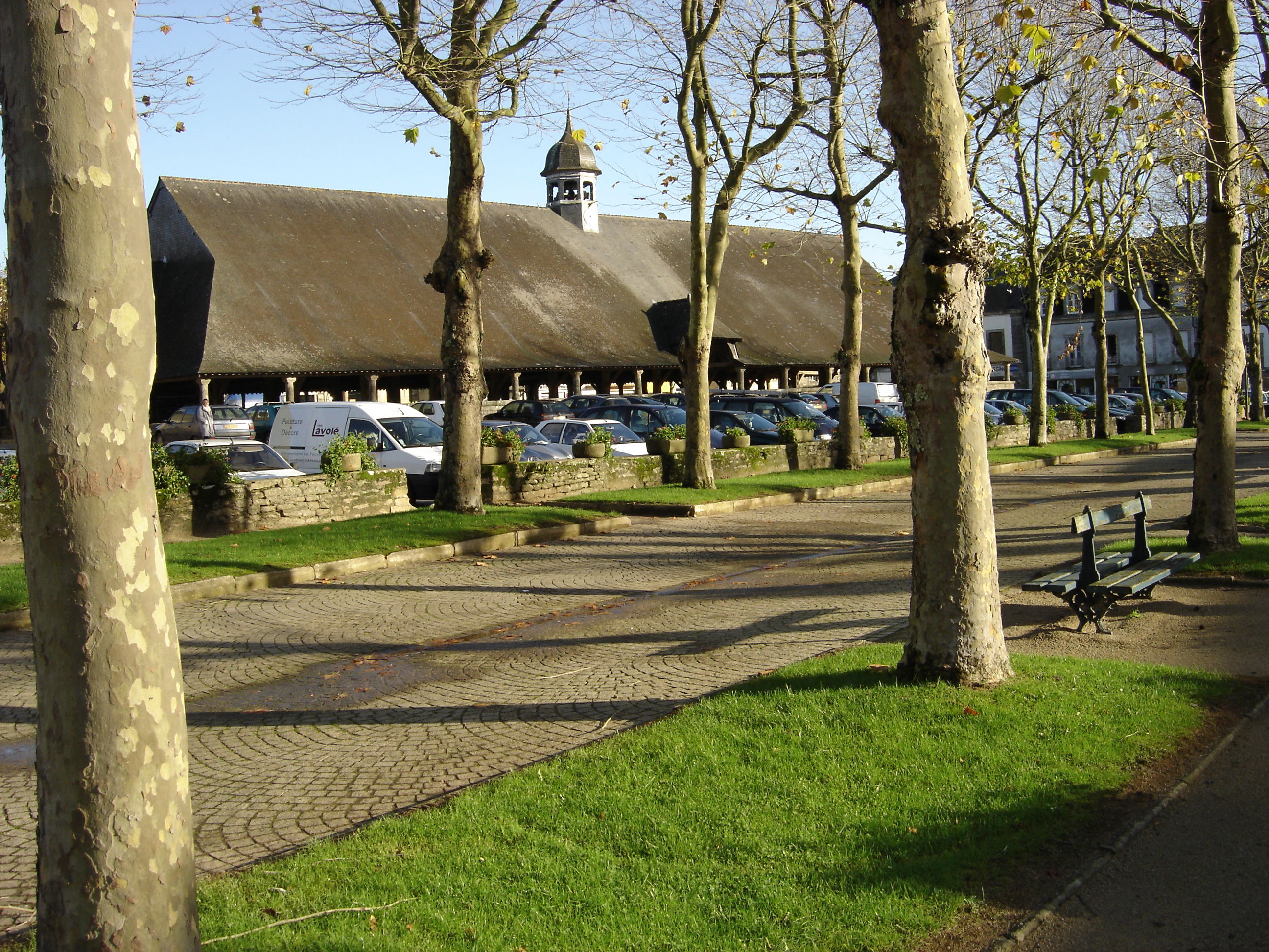 Halles, por Office de tourisme du Pays du Roi Morvan